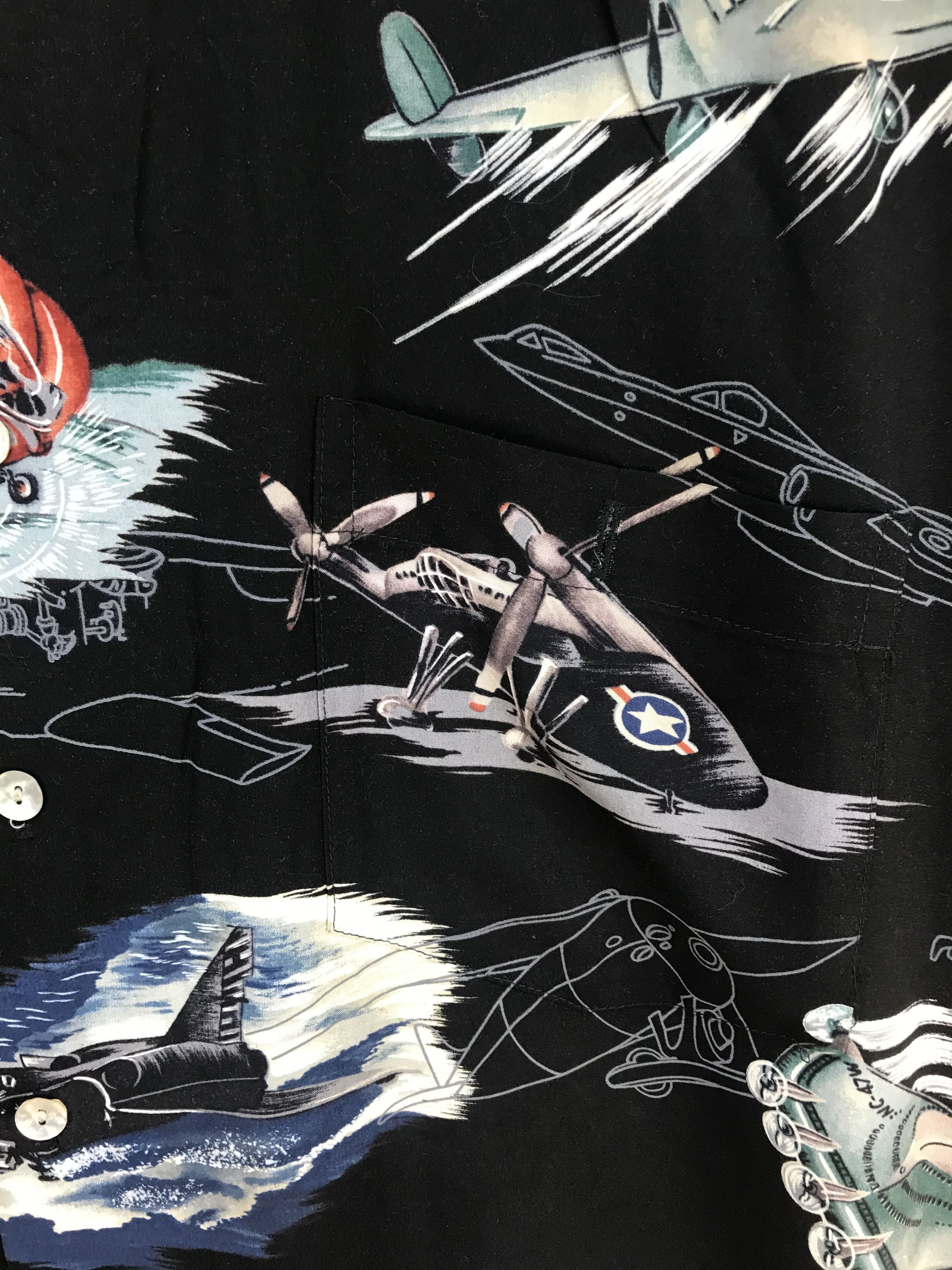 Other Vintage World War ii Planes & Jets Hawaiian Shirt Size US XL / EU 56 / 4 - 3 Thumbnail