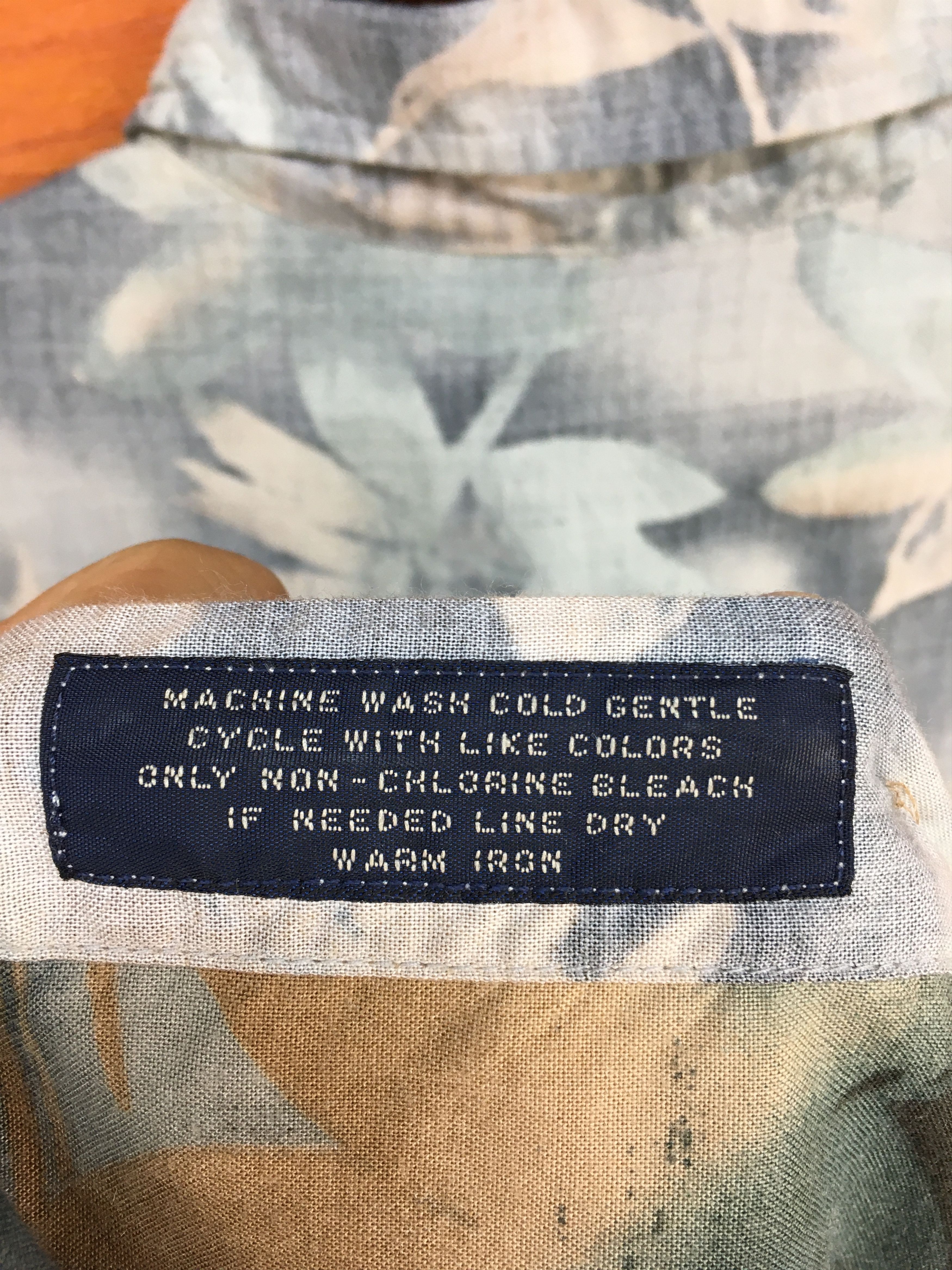 Japanese Brand MARC EDWARDS Abstract Oversize Hawaiian Shirt Size US M / EU 48-50 / 2 - 10 Thumbnail