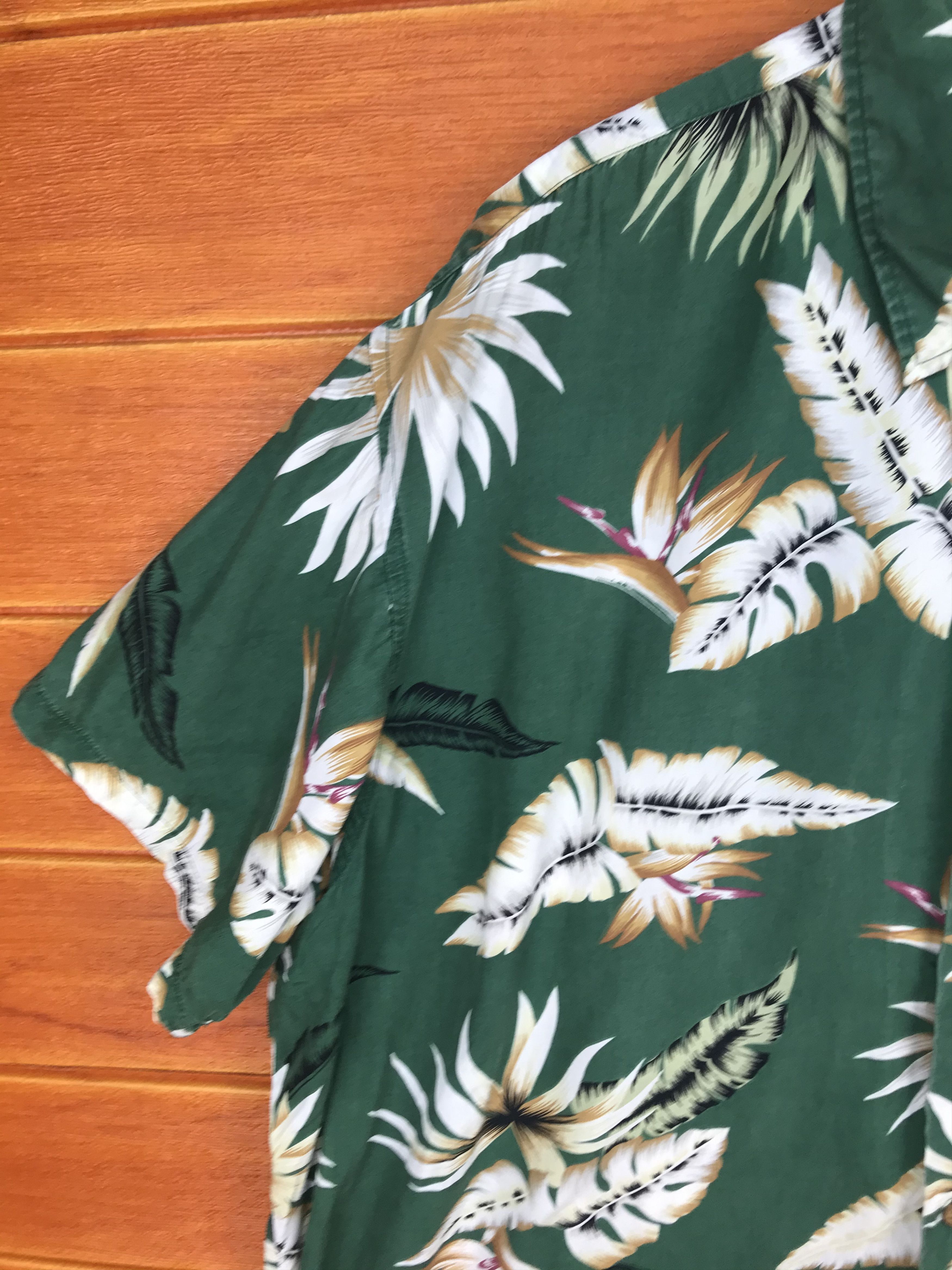 Hysteric Glamour Vintage Japanese Hawaiian GATE BRIDGE Rayon Shirt Size US XXL / EU 58 / 5 - 2 Thumbnail