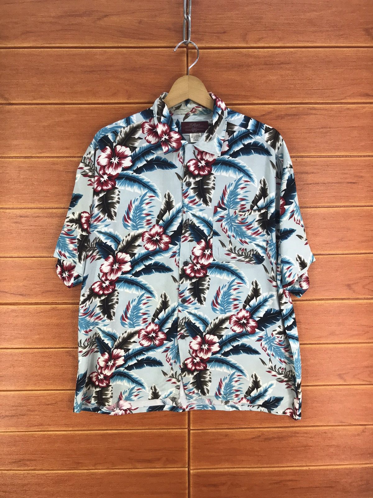 Vintage Vintage Willyrirs Limited Version Rayon Hawaiian Shirt Size US L / EU 52-54 / 3 - 1 Thumbnail