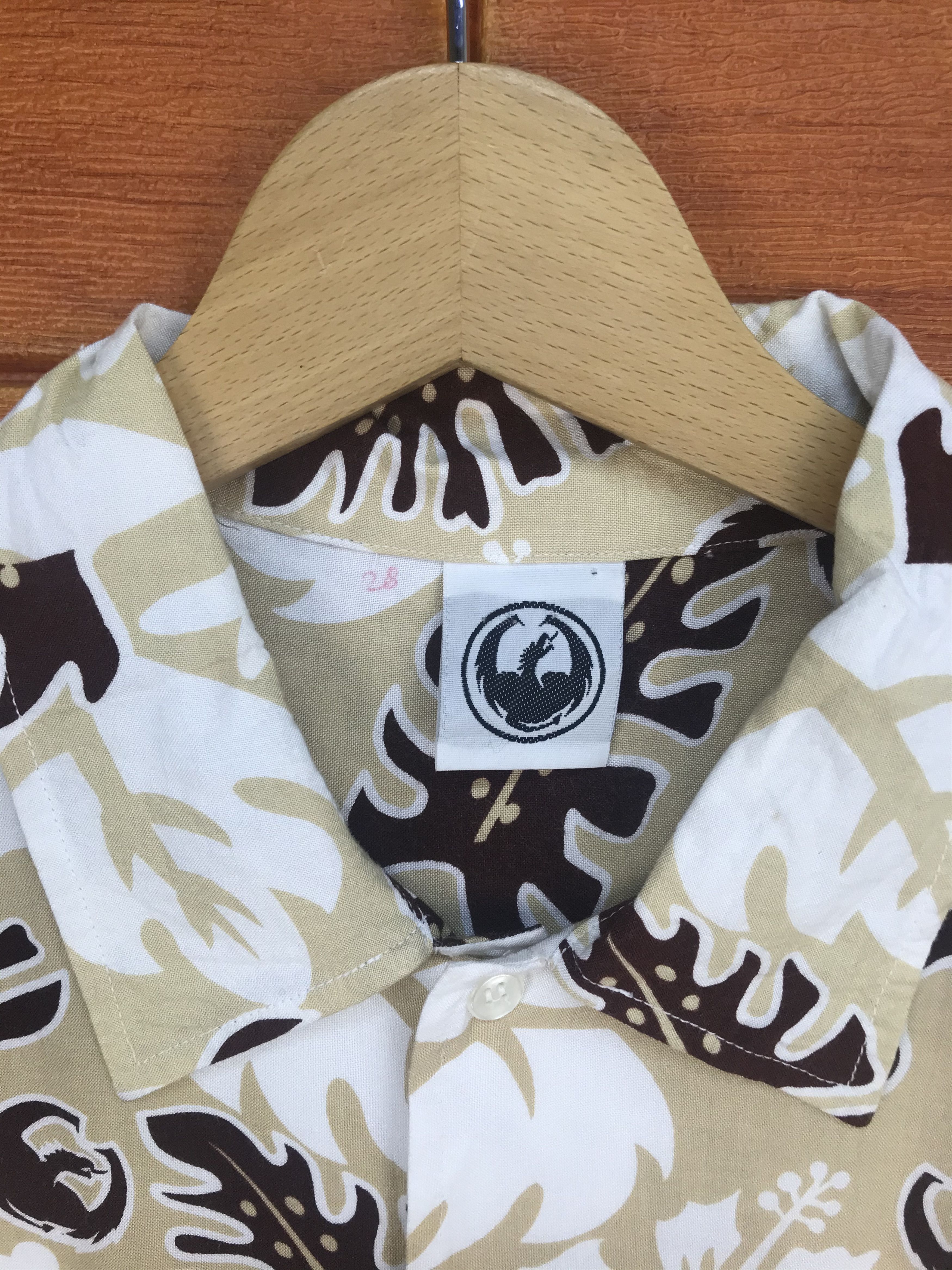 Vintage Vintage DRAGON Skateboard Hawaiian Shirt Size US L / EU 52-54 / 3 - 4 Thumbnail