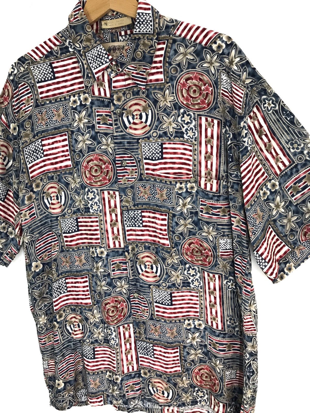 Vintage Vintage Hawaiian CAMPIA MODA 100% Rayon US Flag Floral Baggy Size US M / EU 48-50 / 2 - 3 Thumbnail
