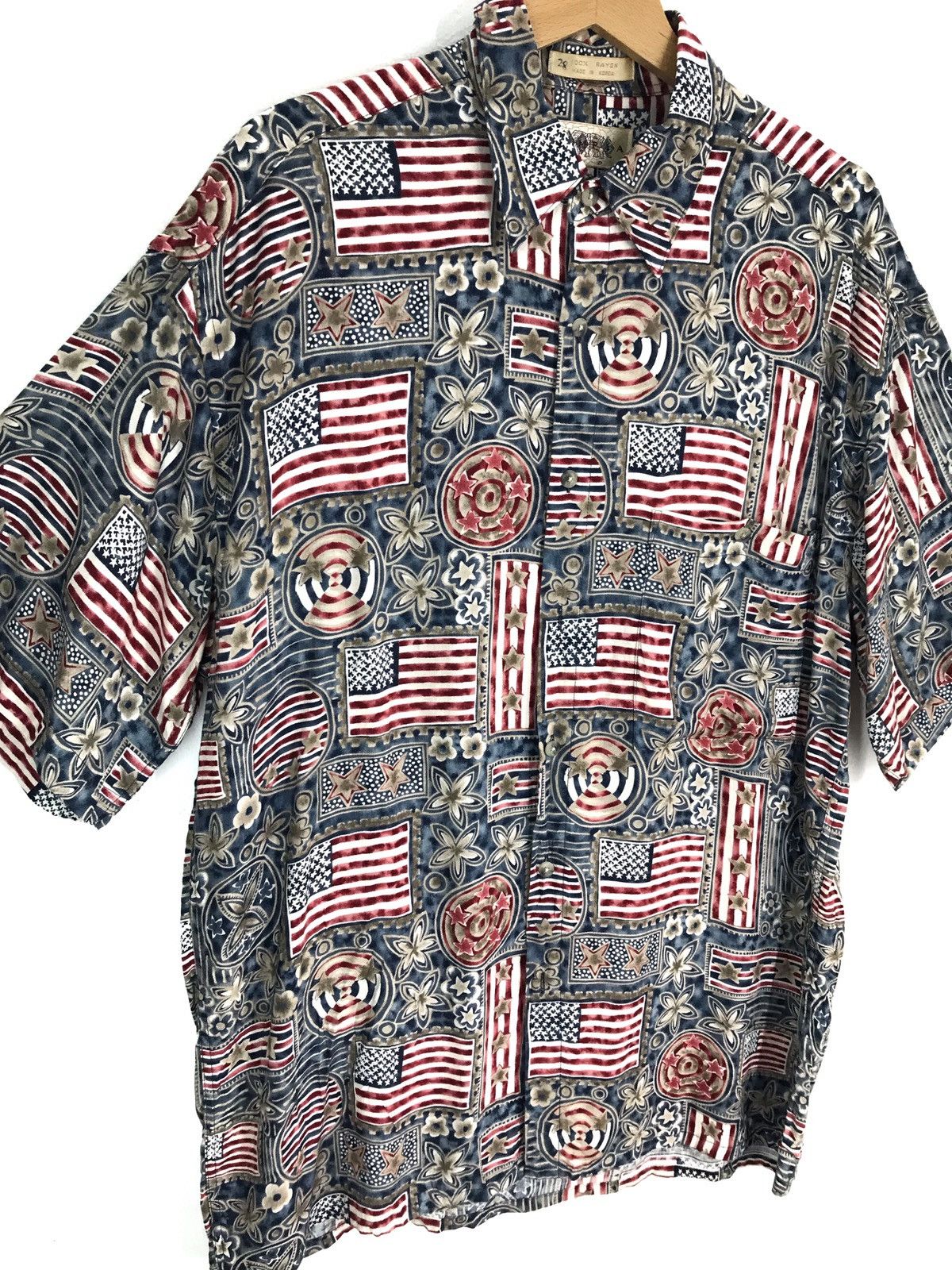 Vintage Vintage Hawaiian CAMPIA MODA 100% Rayon US Flag Floral Baggy Size US M / EU 48-50 / 2 - 2 Thumbnail