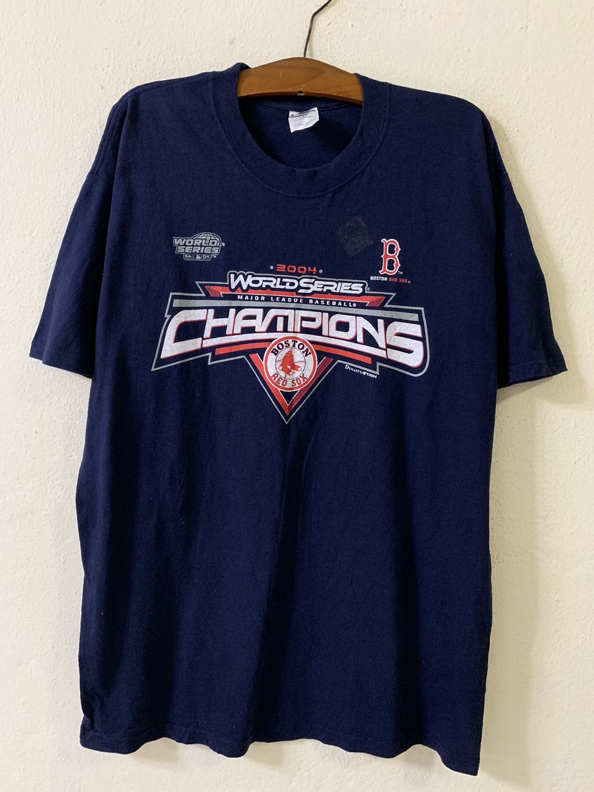 Jerzees Vintage Boston Red Sox World Series Champions 2004 Tshirt Size US L / EU 52-54 / 3 - 1 Thumbnail