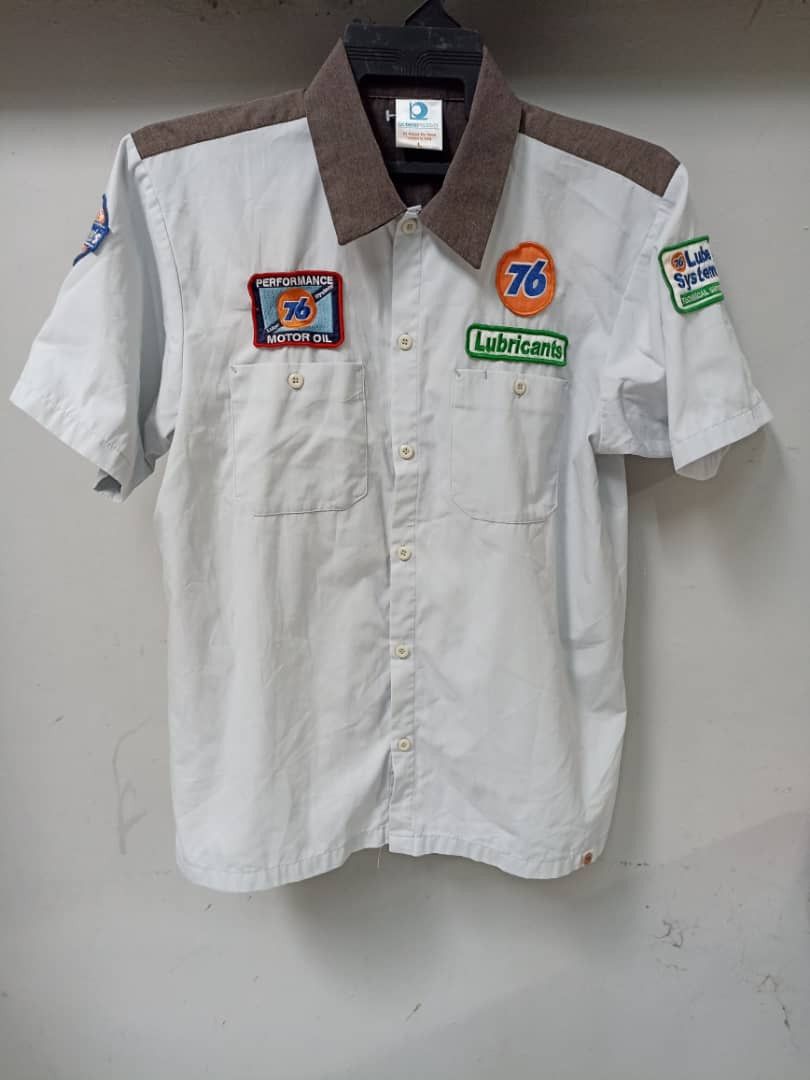Vintage lubricants 76 button up shirt