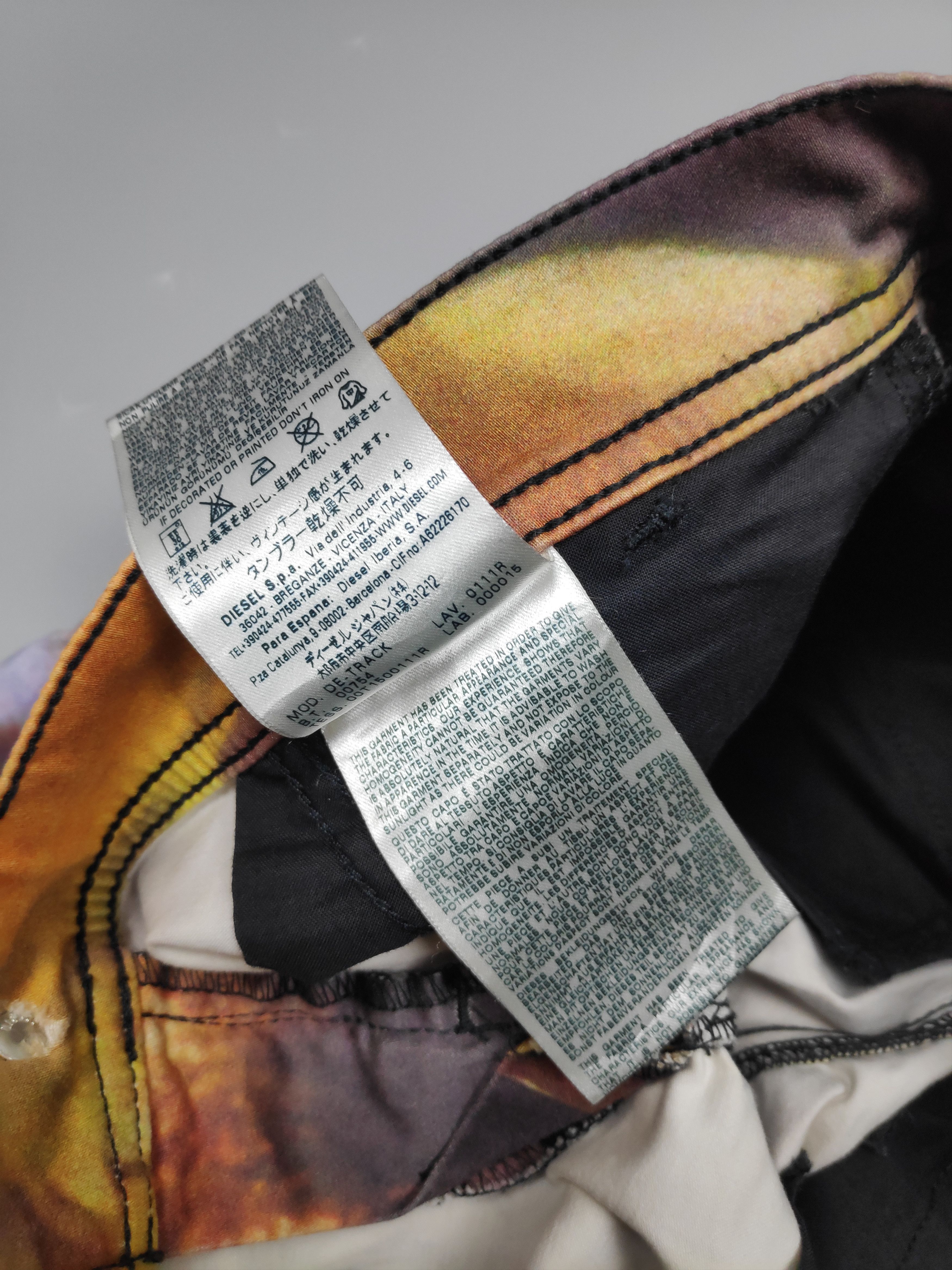 Diesel × Seditionaries 🔥RARE🔥 DIESEL CARGO WASHED PRINTED Size US 29 - 10 Thumbnail