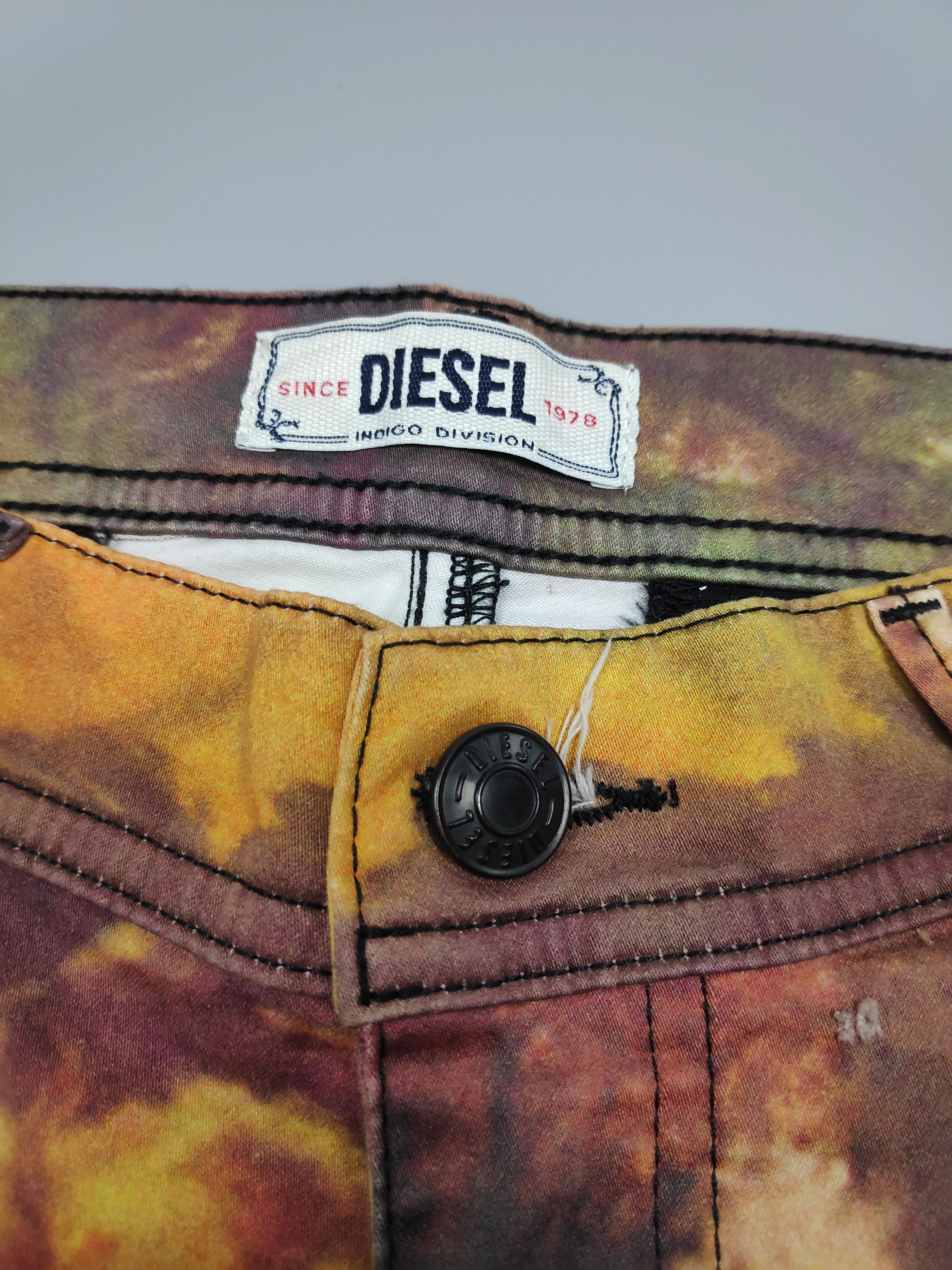 Diesel × Seditionaries 🔥RARE🔥 DIESEL CARGO WASHED PRINTED Size US 29 - 13 Thumbnail