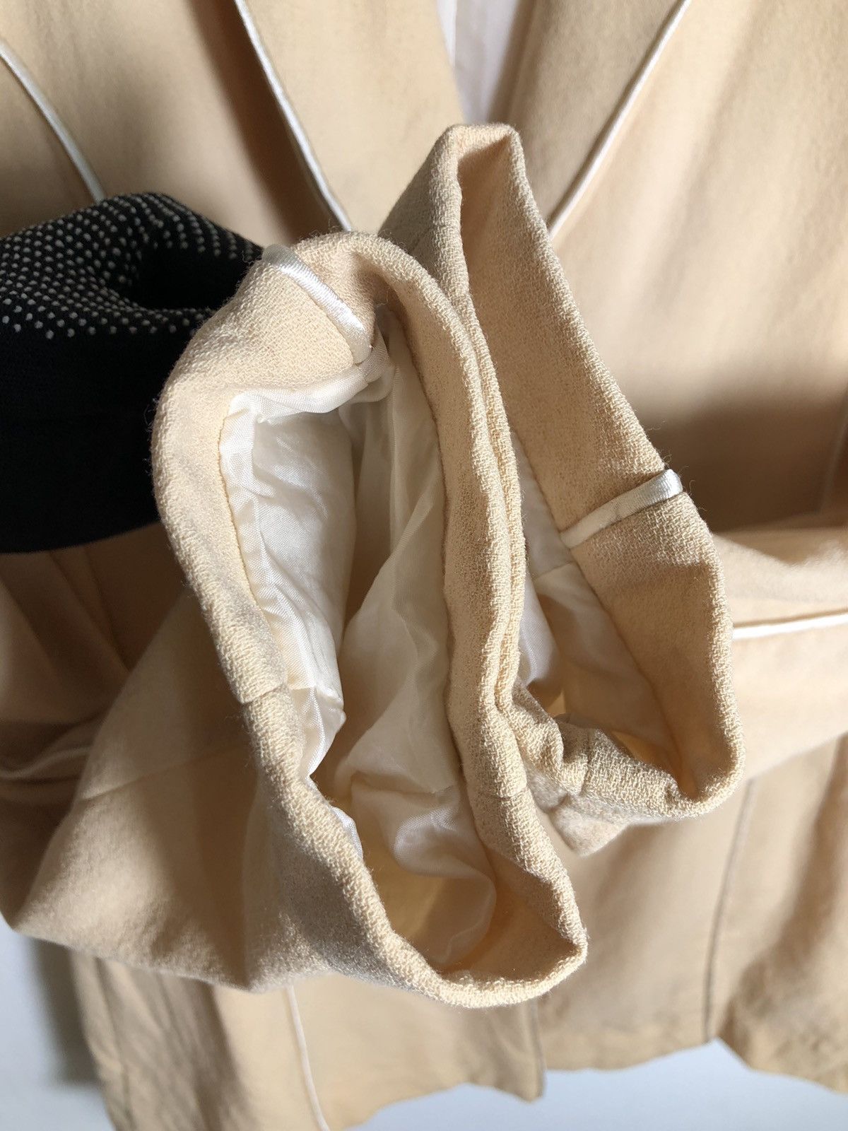Balenciaga × Designer × Vintage Vintage Balenciaga button coat Size S / US 4 / IT 40 - 4 Thumbnail