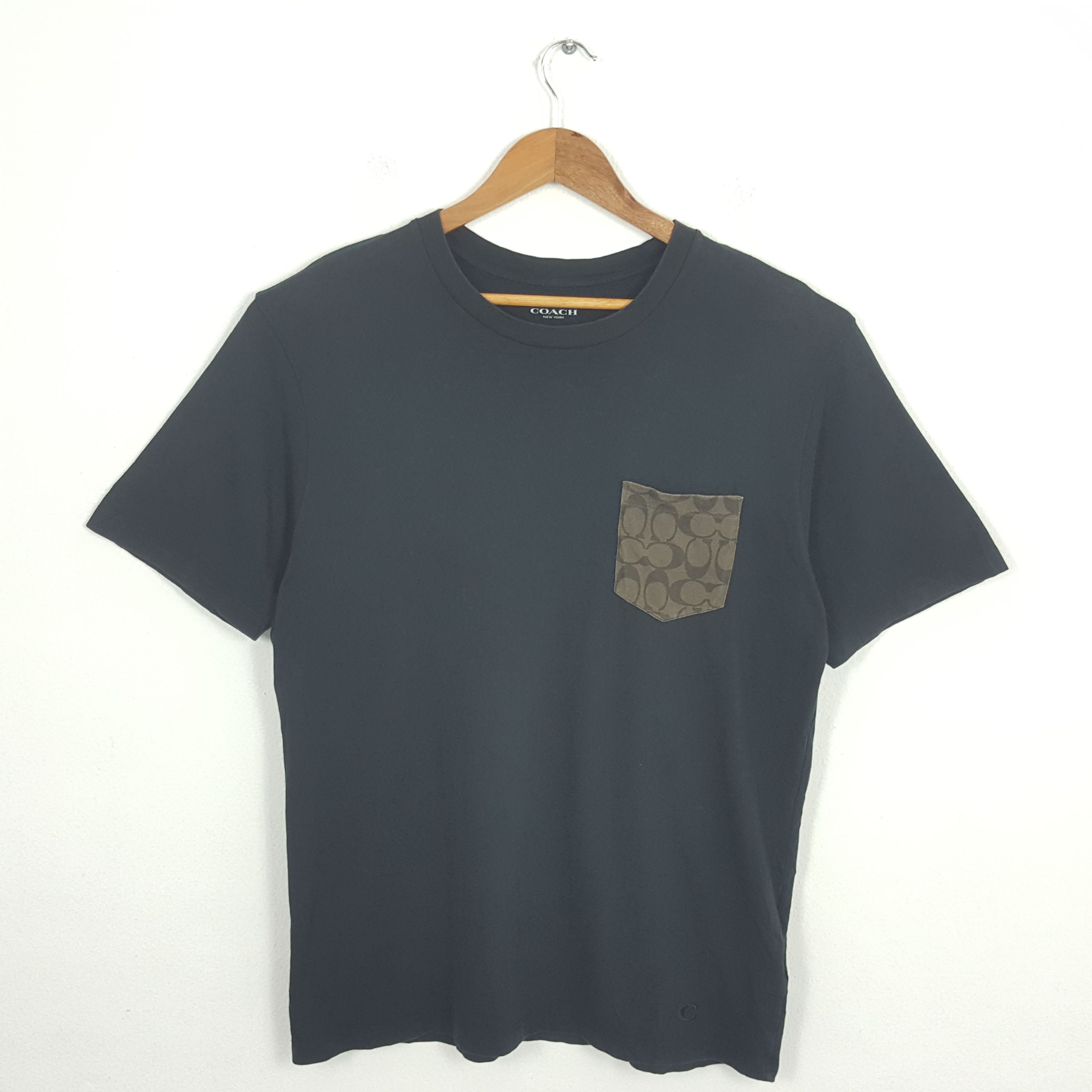 Coach × Vintage Vintage COACH Monogram Pocket Design T-Shirt Size US L / EU 52-54 / 3 - 1 Thumbnail