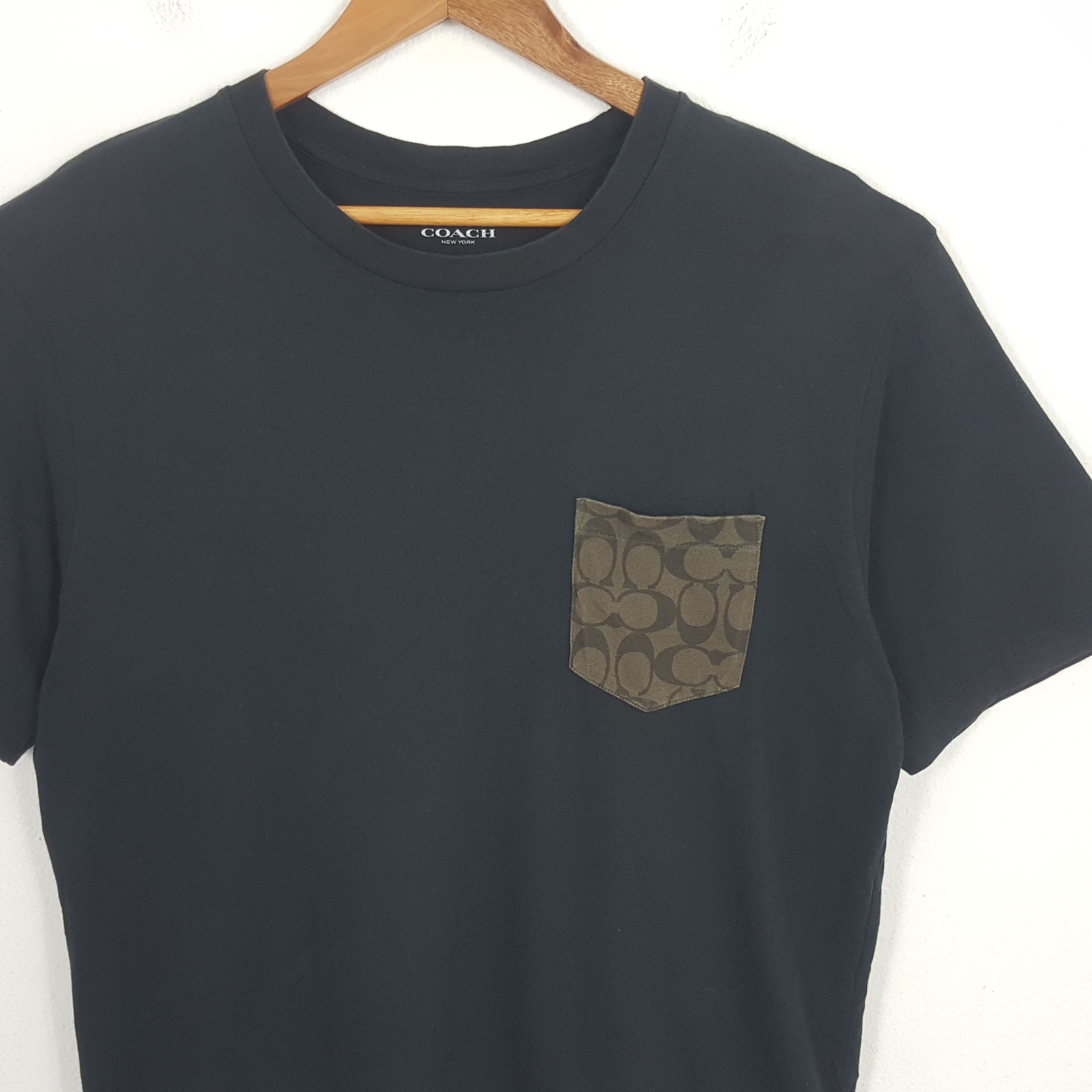 Coach × Vintage Vintage COACH Monogram Pocket Design T-Shirt Size US L / EU 52-54 / 3 - 2 Thumbnail