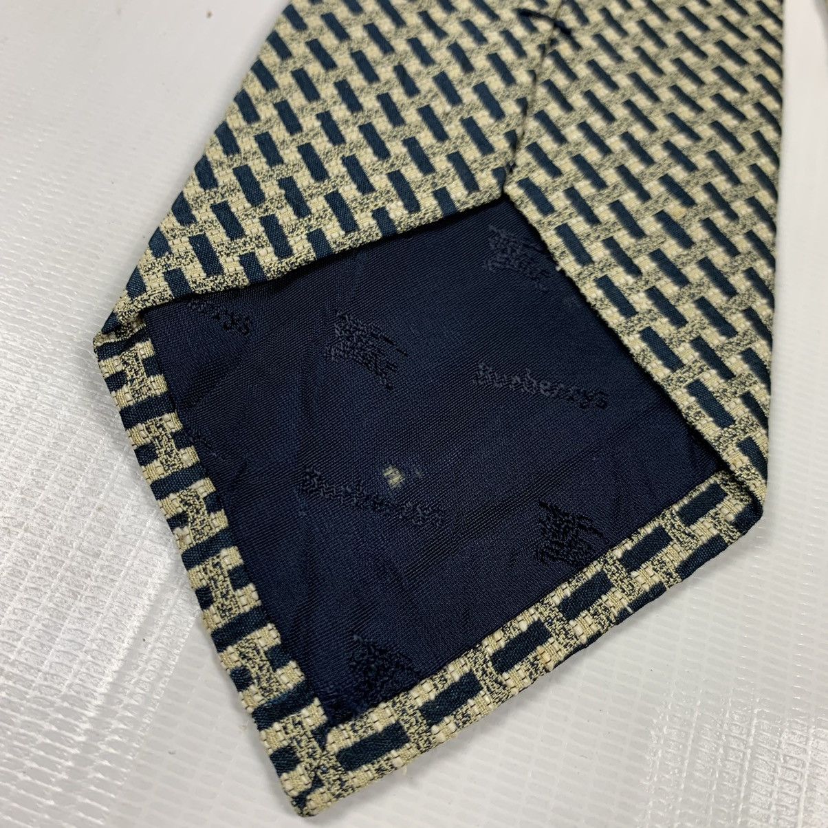 Burberry Burberrys Silk Tie Size ONE SIZE - 6 Thumbnail
