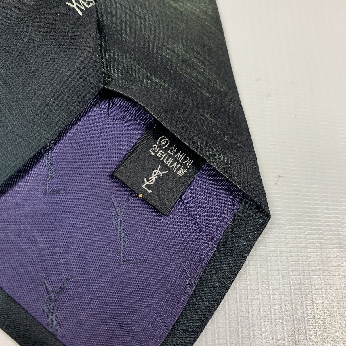 Yves Saint Laurent Yves Saint Laurent Silk Tie Size ONE SIZE - 6 Thumbnail