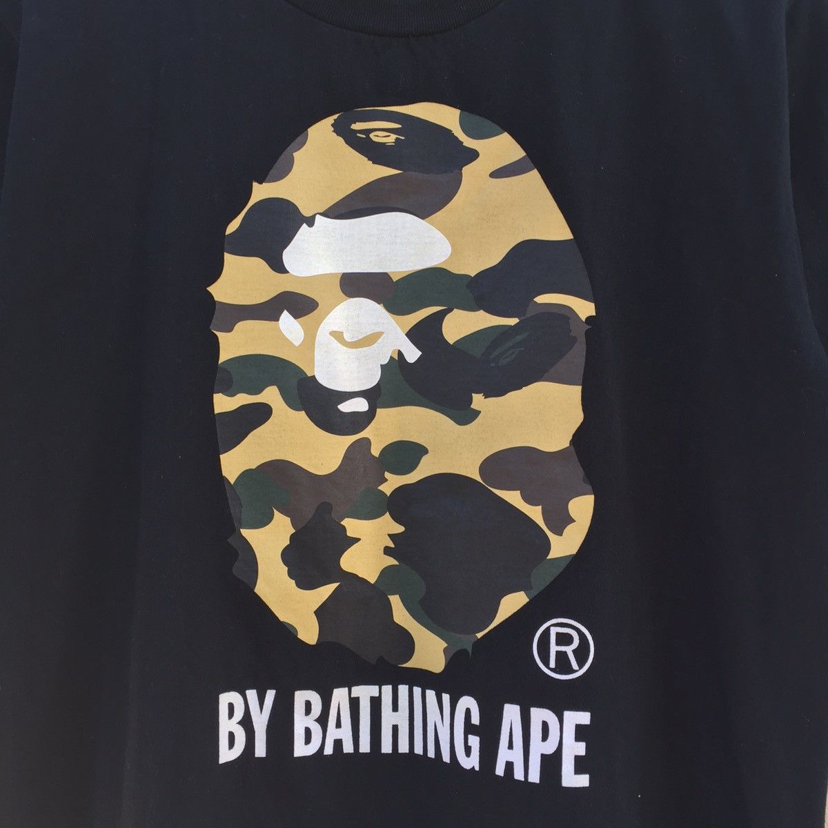 Bape A BATHING APE BIG HEAD CAMOUFLAGE T-shirts Size US M / EU 48-50 / 2 - 3 Thumbnail