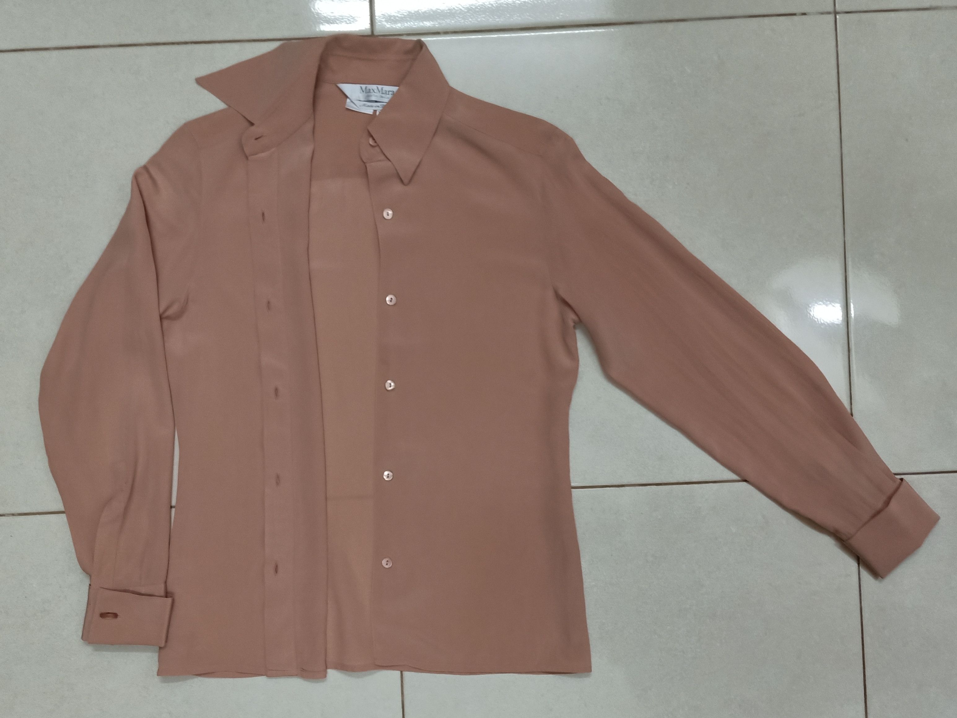 Max Mara MAX MARA Italy Silk Beige Peach Full Button Up Shirt Size XS / US 0-2 / IT 36-38 - 6 Thumbnail
