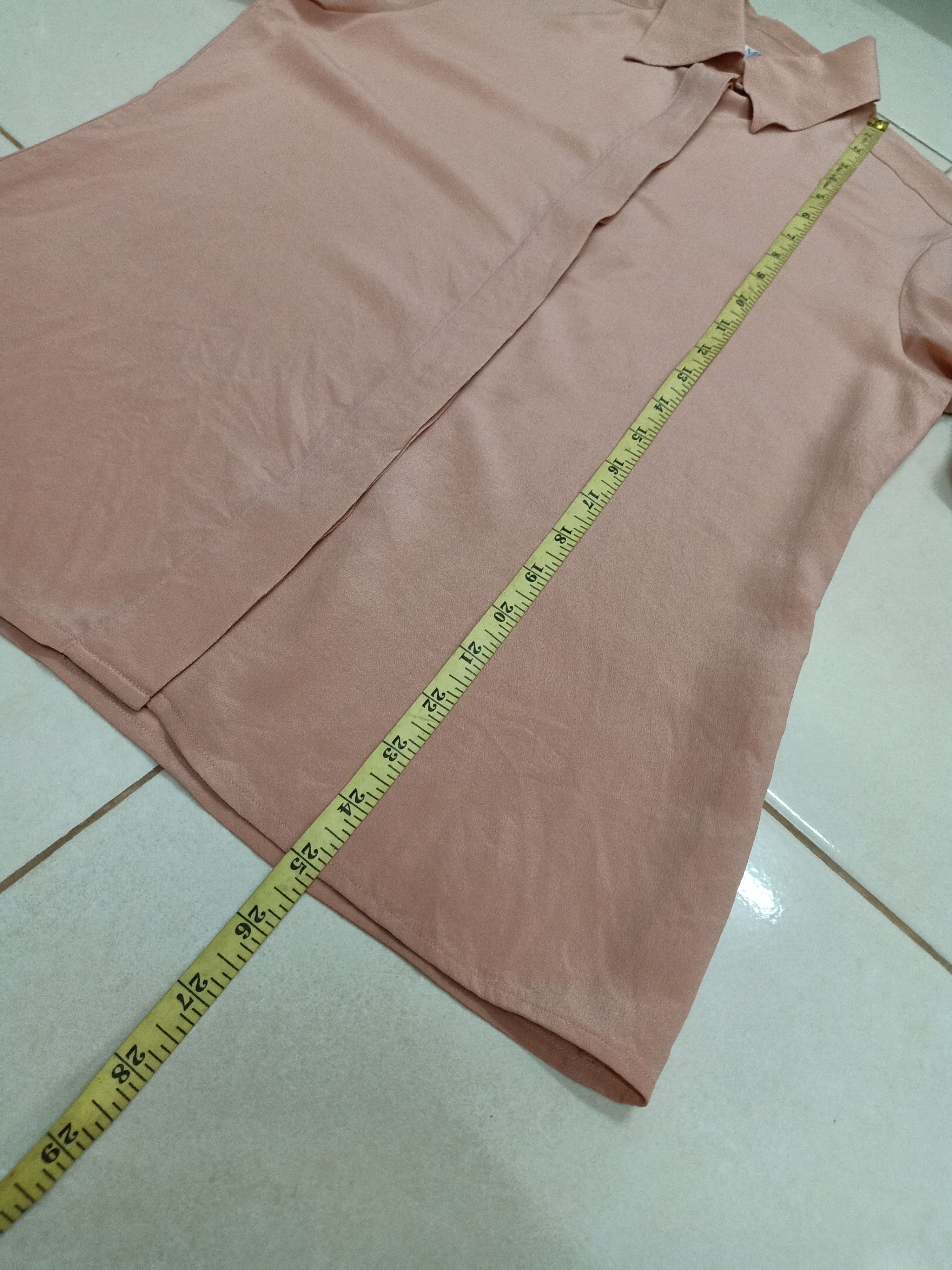Max Mara MAX MARA Italy Silk Beige Peach Full Button Up Shirt Size XS / US 0-2 / IT 36-38 - 15 Thumbnail