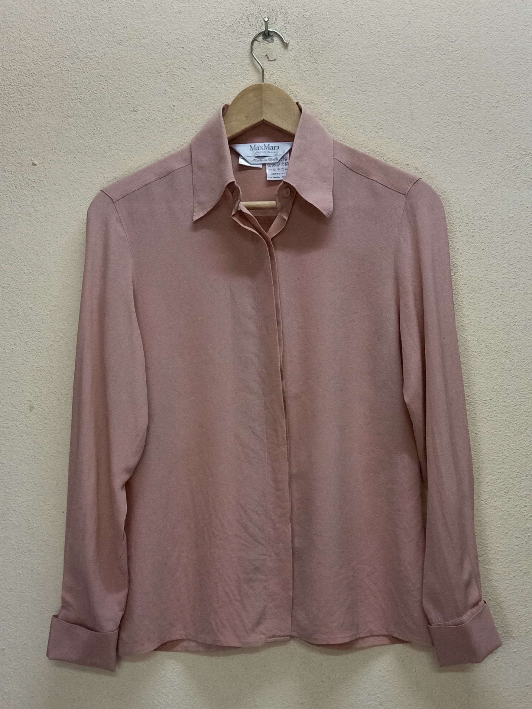 Max Mara MAX MARA Italy Silk Beige Peach Full Button Up Shirt Size XS / US 0-2 / IT 36-38 - 2 Thumbnail