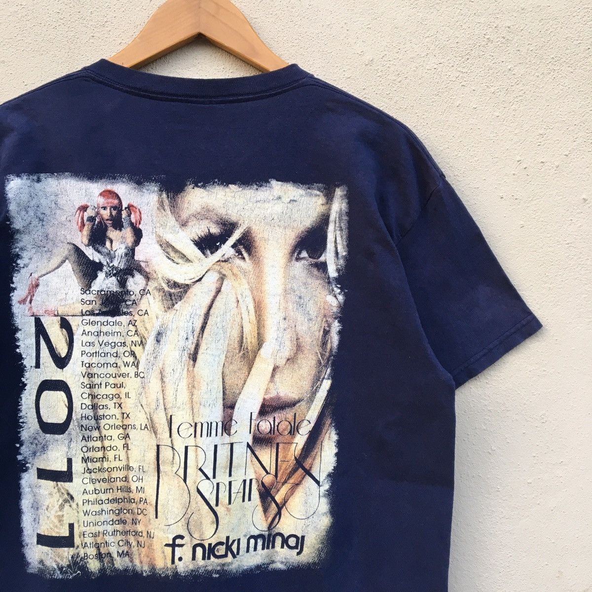 Band Tees × Vintage RARE‼️Vintage BRITNEY SPEARS FEMME FATALE TOUR T-shirt Size US L / EU 52-54 / 3 - 7 Thumbnail