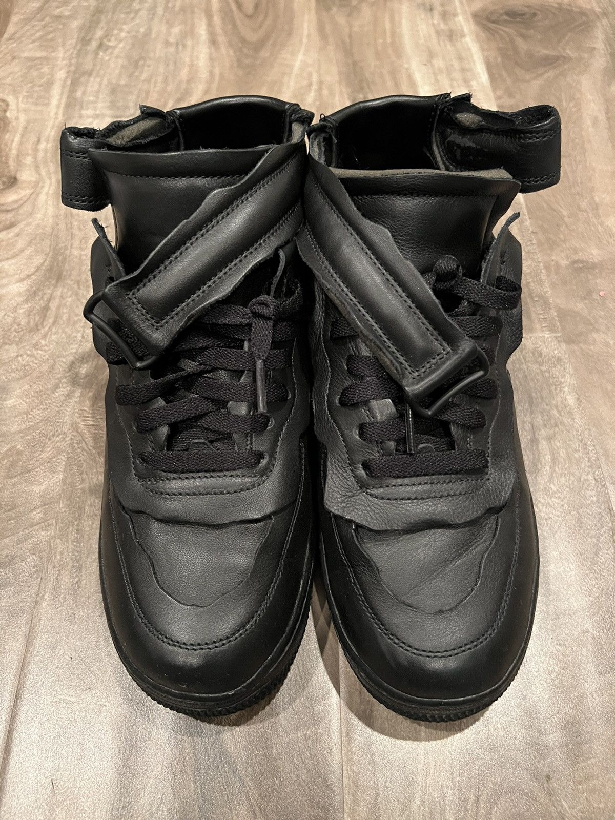 comme des garcons nike mid