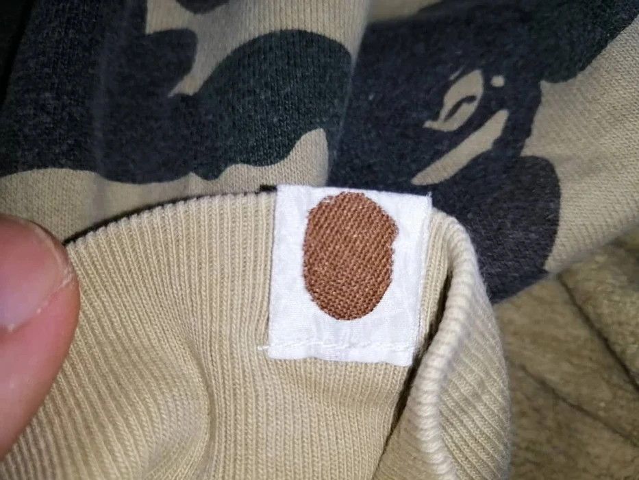 Bape × Vintage 1st Camo Crewneck Size US M / EU 48-50 / 2 - 8 Thumbnail
