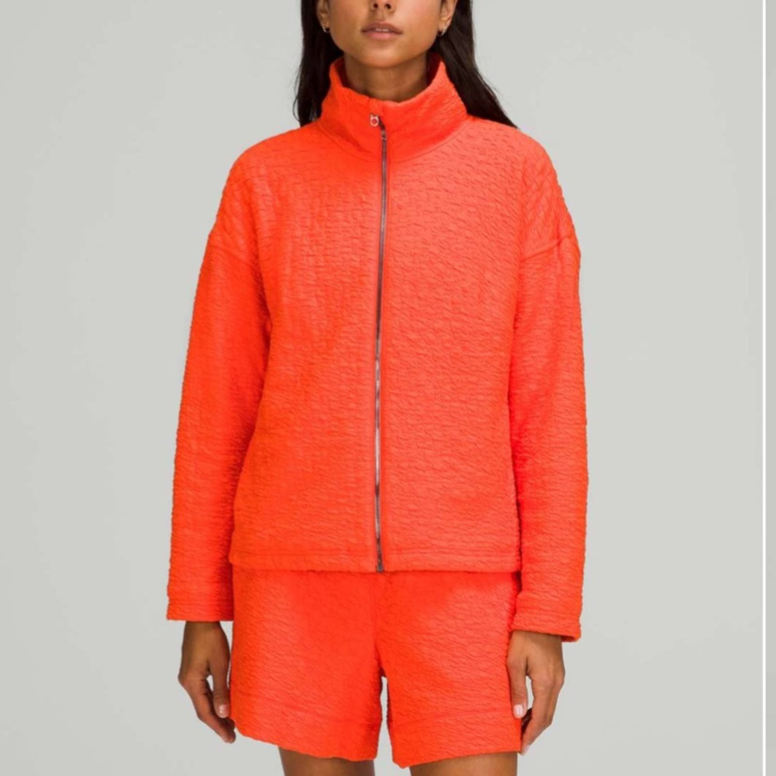 Lululemon Rippled Full Zip Jacket Autumn Red size 6 euc