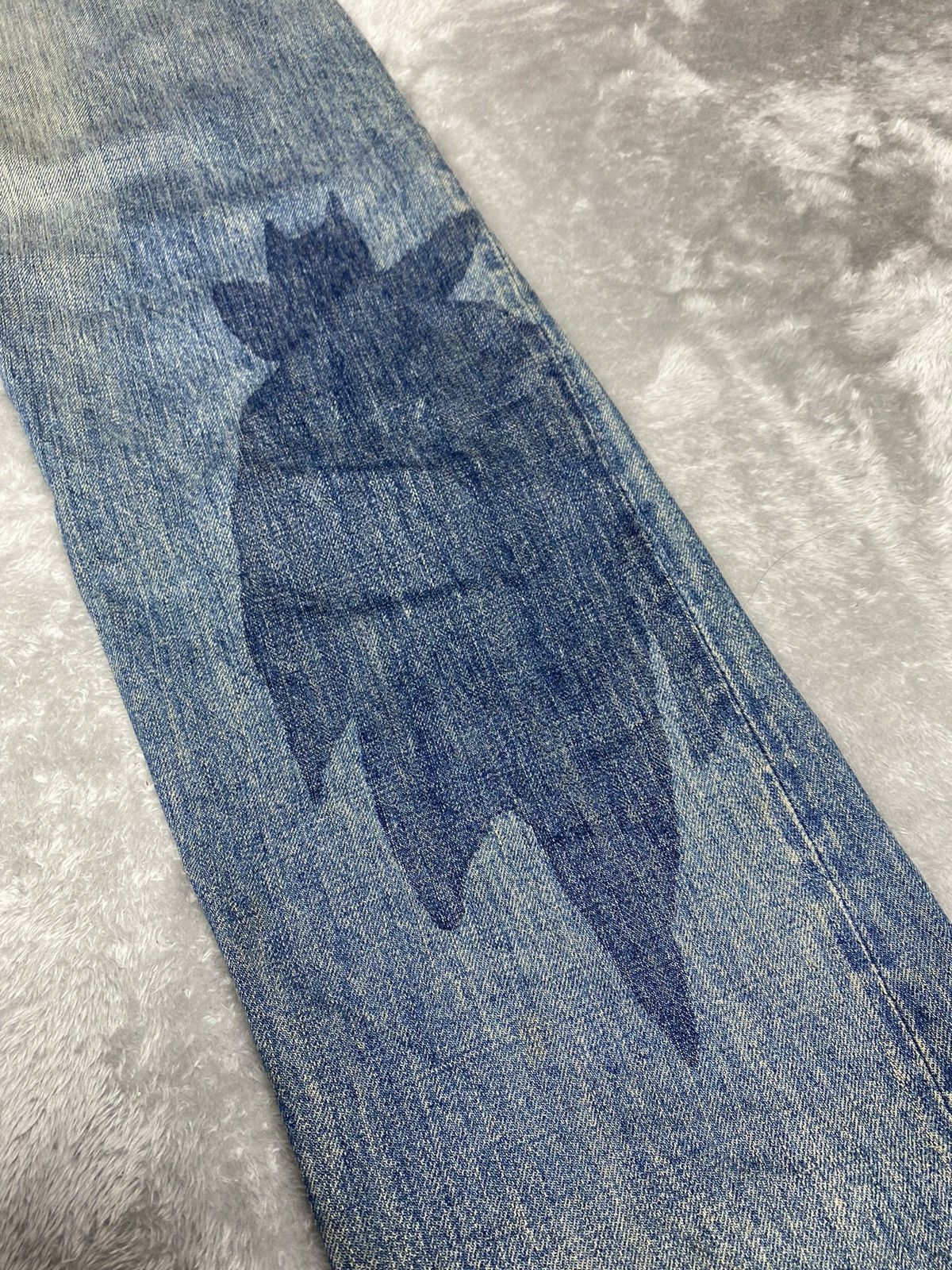Futura Vintage Levi’s 501 x Futura. S0184 Size US 30 / EU 46 - 14 Thumbnail