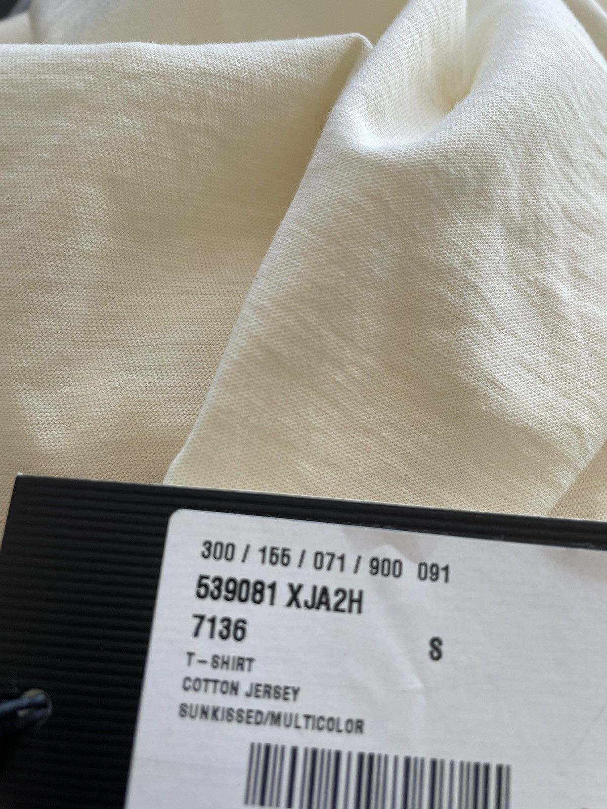 Gucci Extremely Rare Super Runway Gucci Logo Tee Size US L / EU 52-54 / 3 - 18 Thumbnail