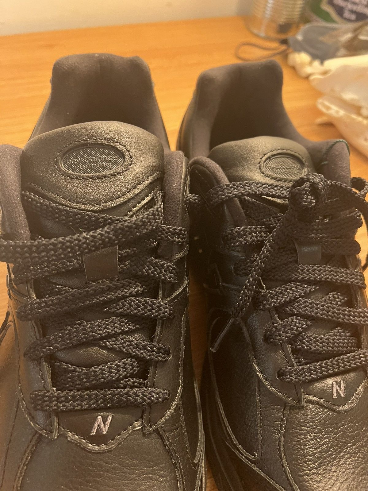New Balance New Balance 2002r Black Leather Size US 10.5 / EU 43-44 - 7 Thumbnail