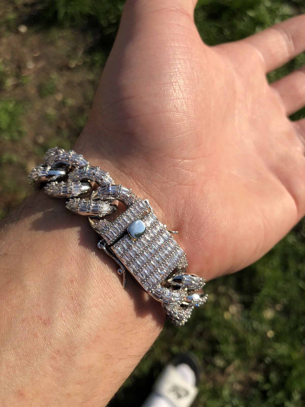 Jewelry White Gold Cuban Baguette Bracelet 7” Diamond Bracelet Size ONE SIZE - 1 Thumbnail