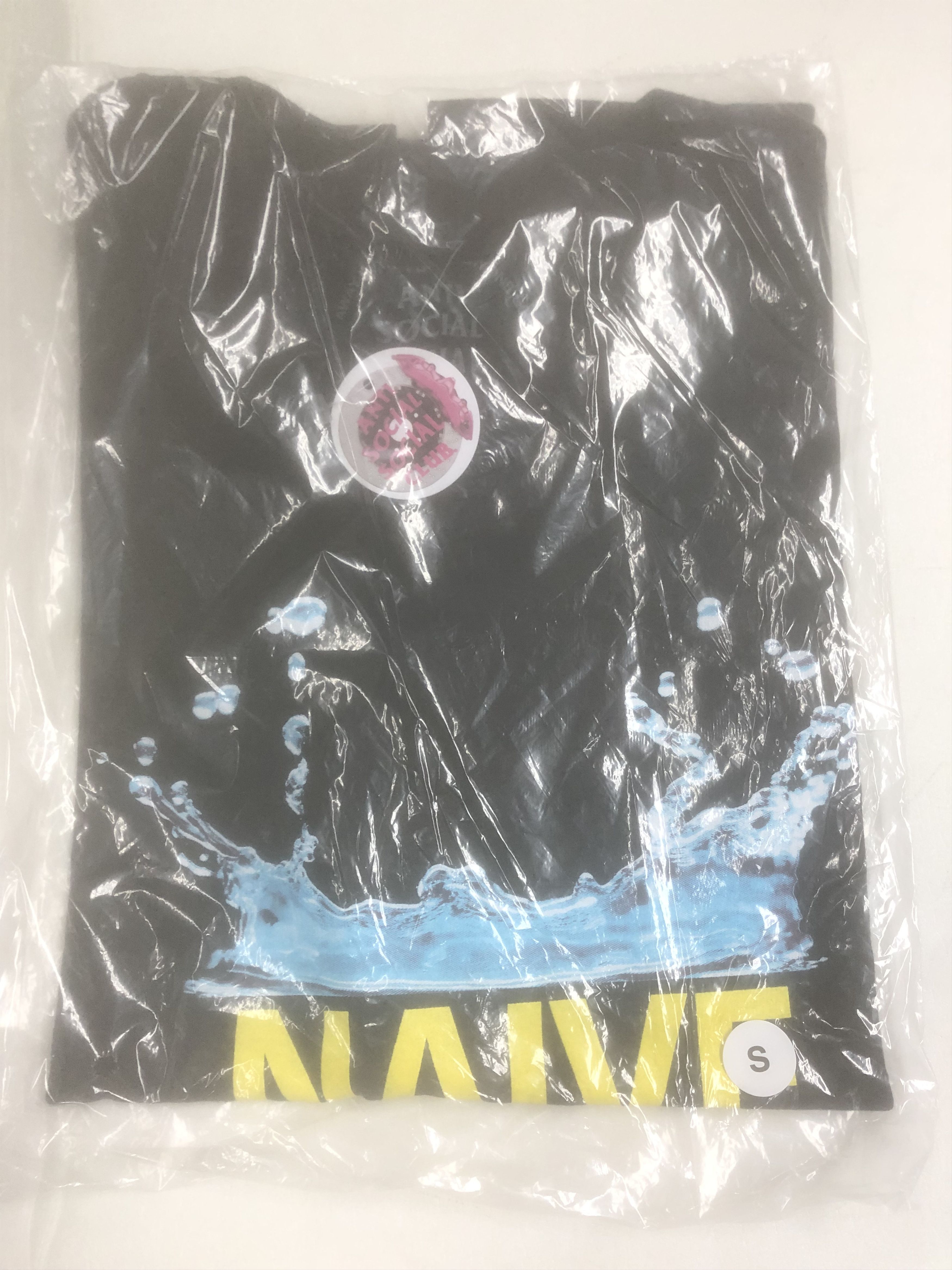 Anti Social Social Club ASSC Naive A Drop In The Bucket Black Tee BAPE FTP FOG VLONE Size US S / EU 44-46 / 1 - 3 Thumbnail