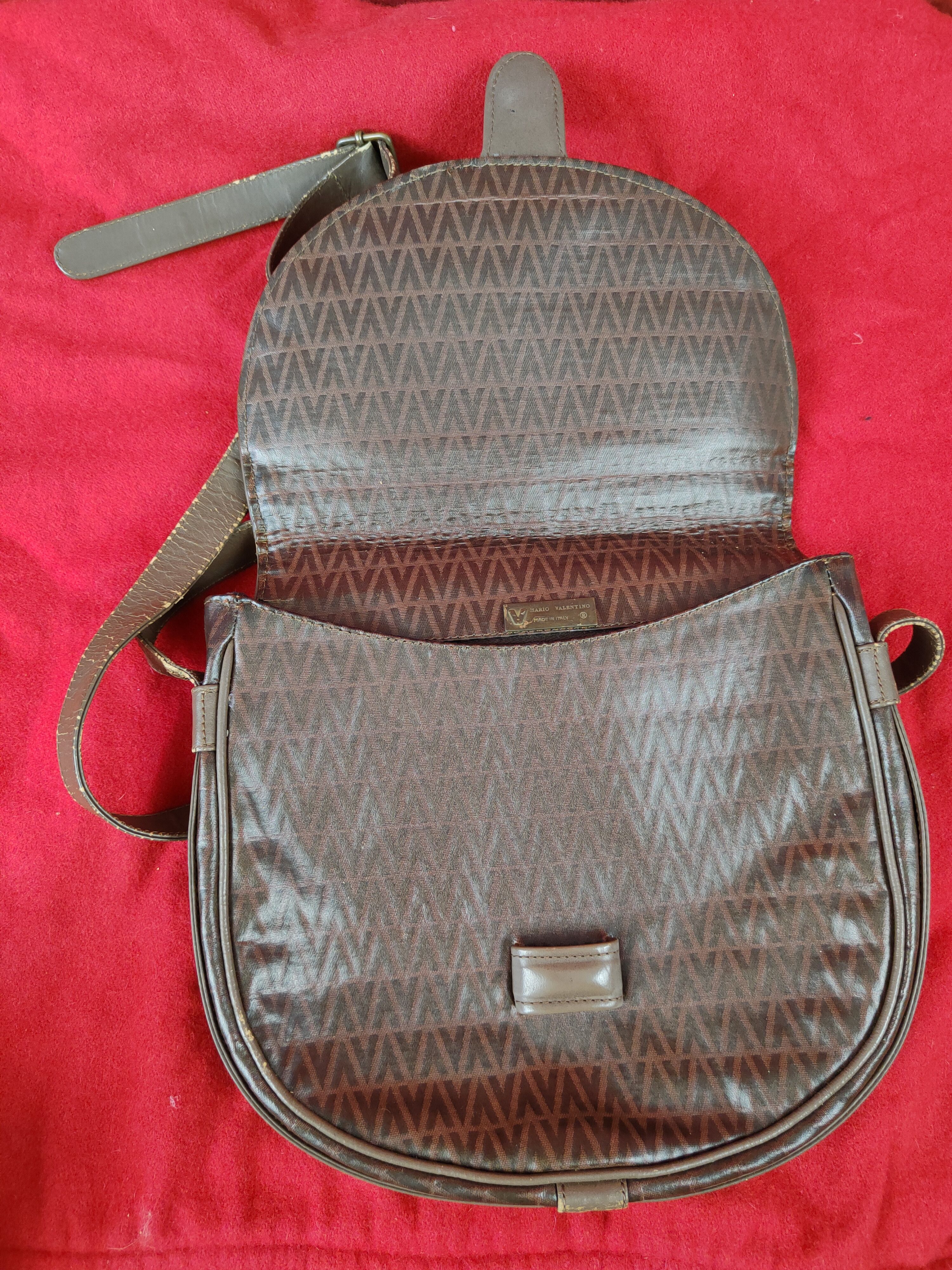 Mario Valentino Mario Valentino vintage monogram Sling Bag #SB016 Size ONE SIZE - 17 Thumbnail