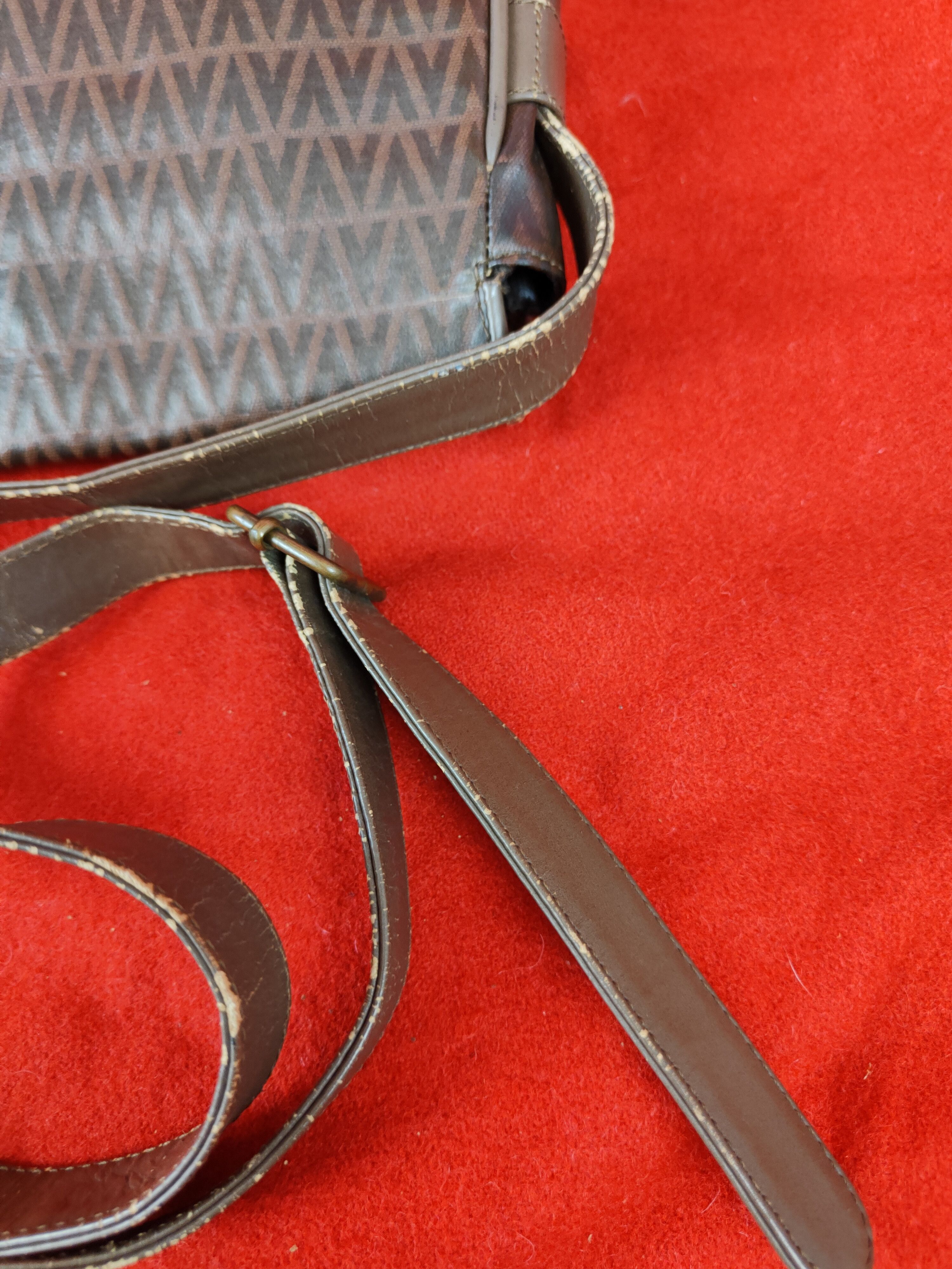 Mario Valentino Mario Valentino vintage monogram Sling Bag #SB016 Size ONE SIZE - 3 Thumbnail