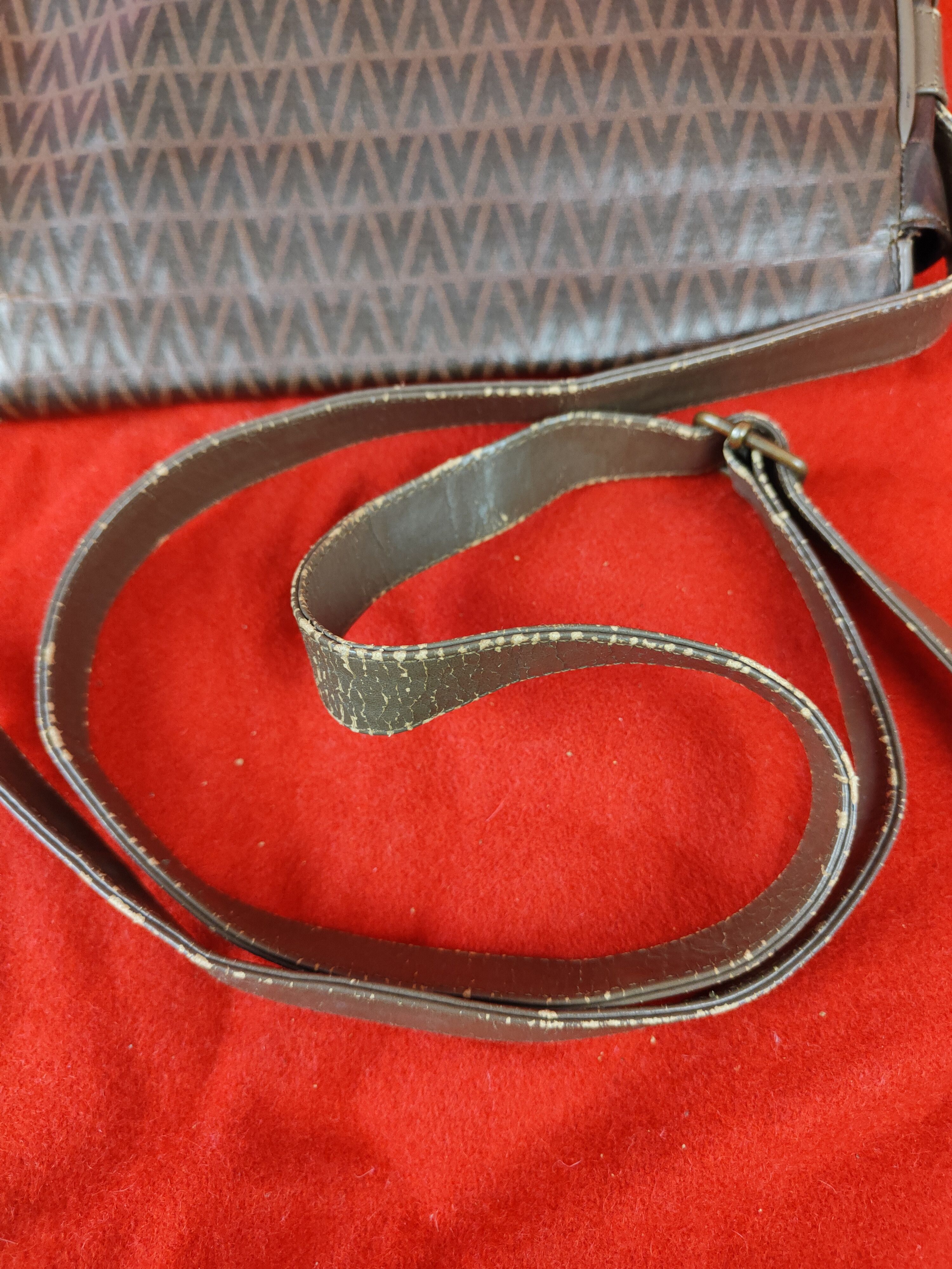 Mario Valentino Mario Valentino vintage monogram Sling Bag #SB016 Size ONE SIZE - 4 Thumbnail