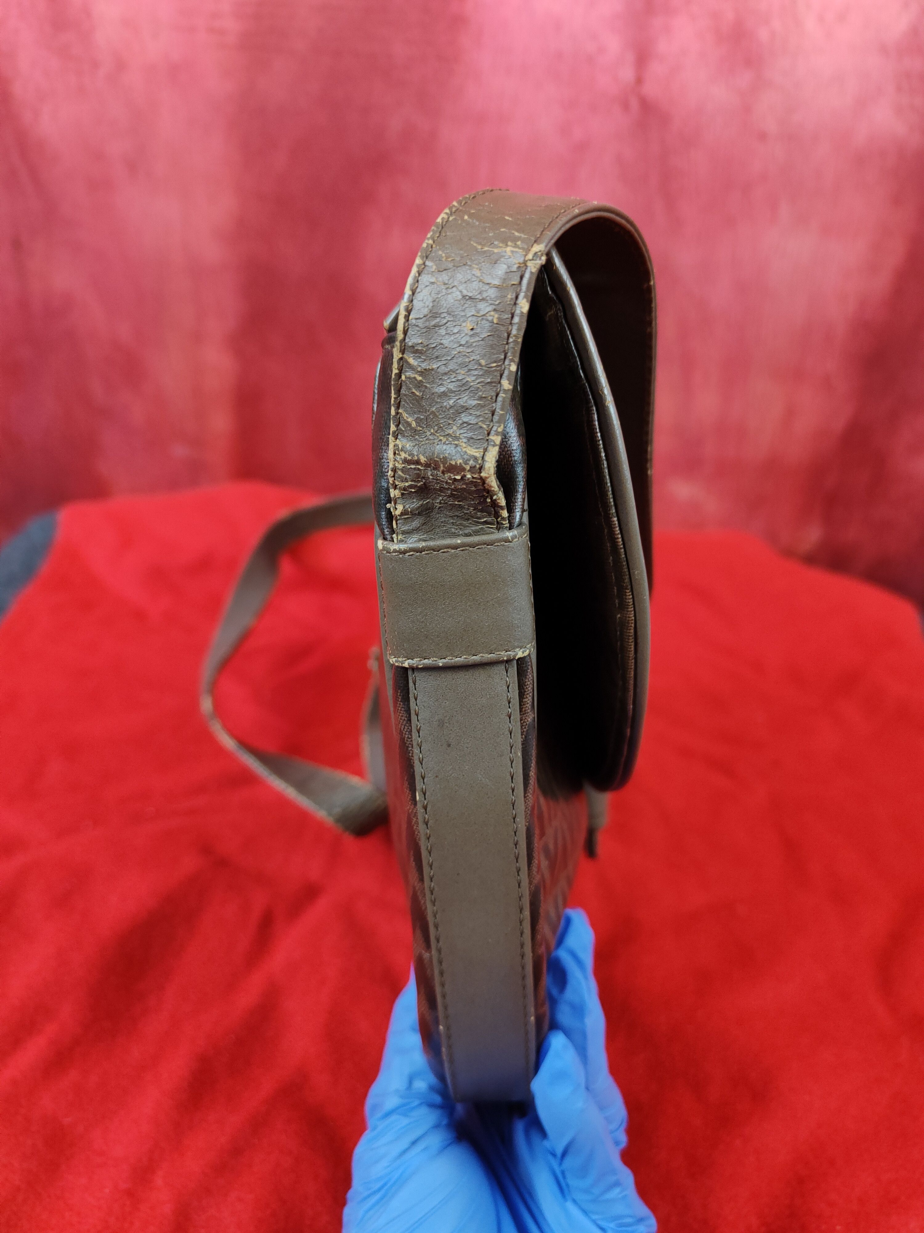 Mario Valentino Mario Valentino vintage monogram Sling Bag #SB016 Size ONE SIZE - 15 Thumbnail