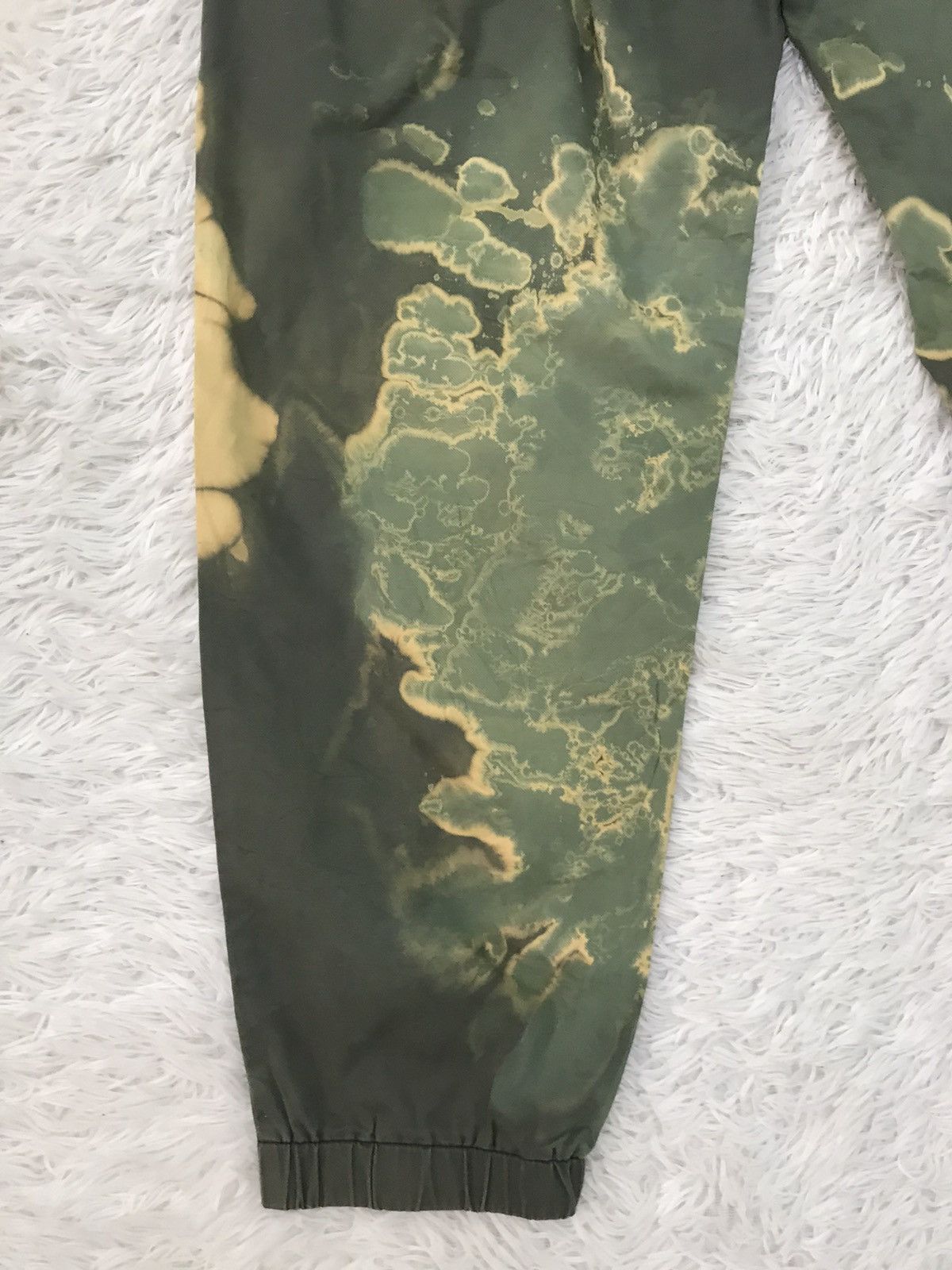 Uniqlo Bleach Style Uniqlo Pant Size US 35 - 9 Thumbnail