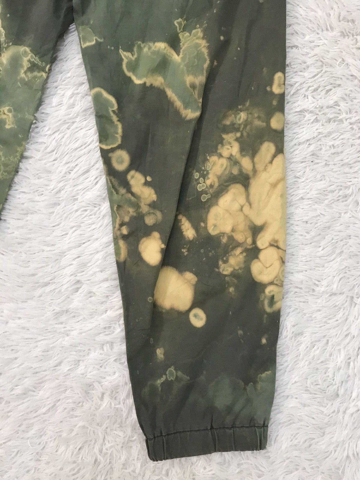 Uniqlo Bleach Style Uniqlo Pant Size US 35 - 10 Thumbnail