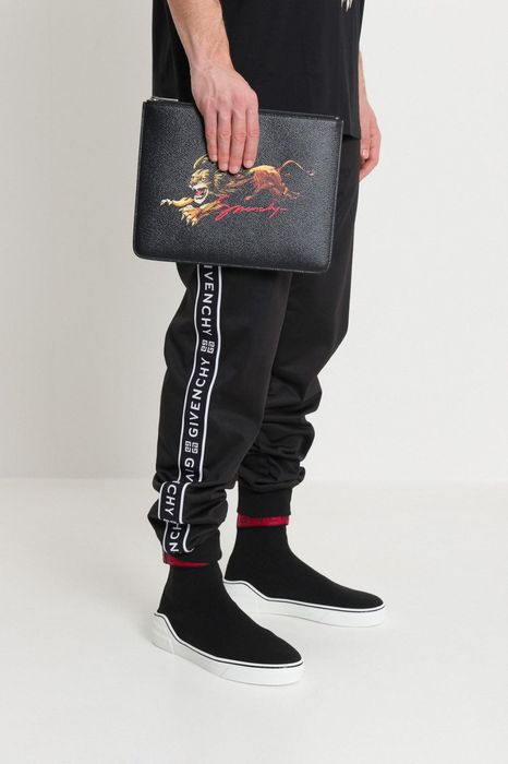 Givenchy lion discount wallet