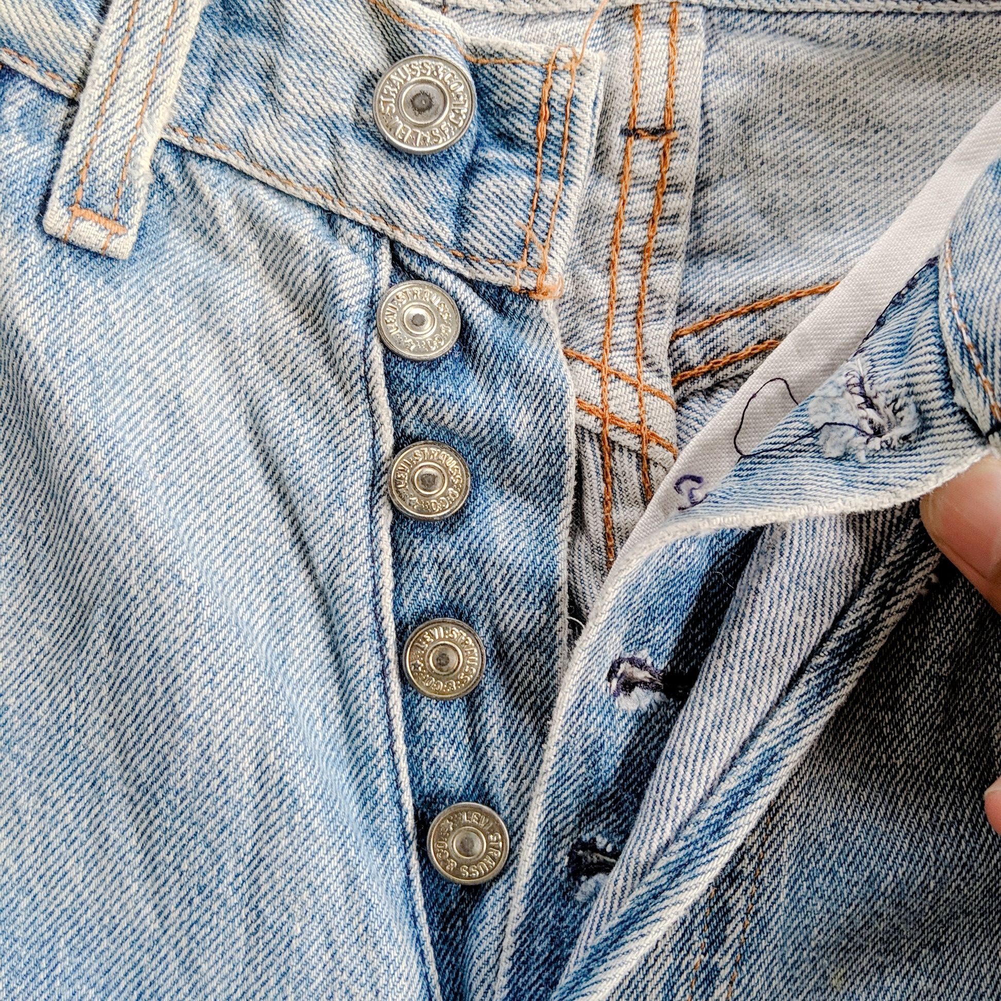 Jean × Levi's × Vintage Vintage Levis Faded Distressed Denim Jean Pants W26 Size US 26 / EU 42 - 10 Thumbnail