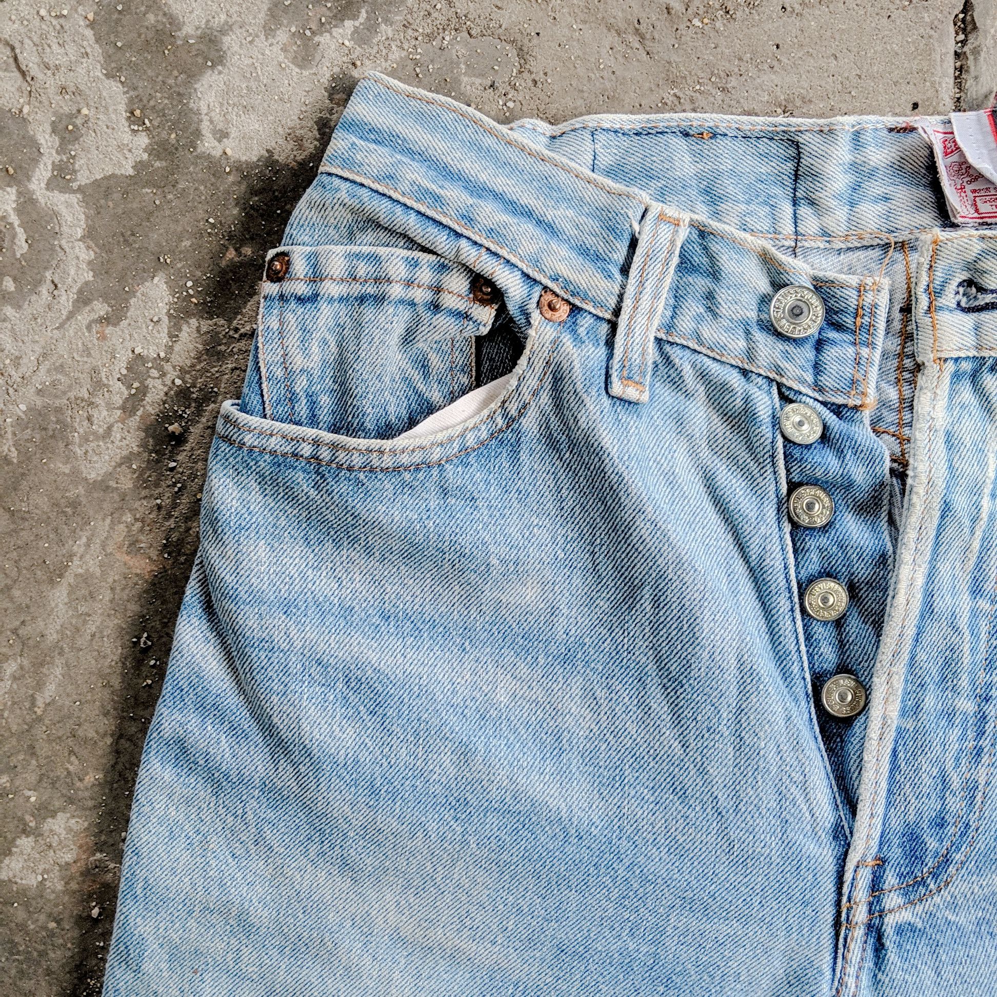 Jean × Levi's × Vintage Vintage Levis Faded Distressed Denim Jean Pants W26 Size US 26 / EU 42 - 12 Thumbnail