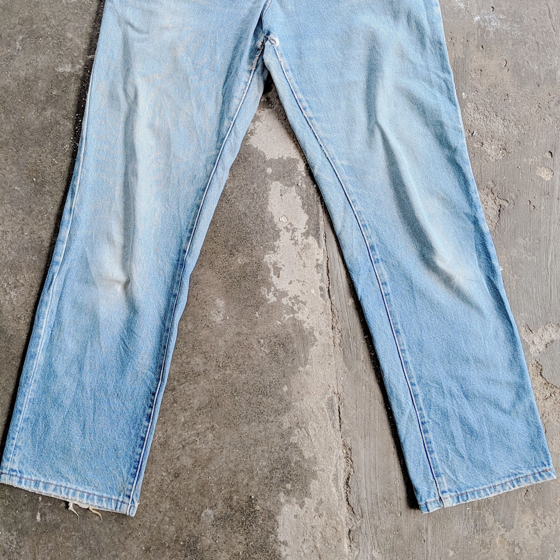 Jean × Levi's × Vintage Vintage Levis Faded Distressed Denim Jean Pants W26 Size US 26 / EU 42 - 8 Thumbnail