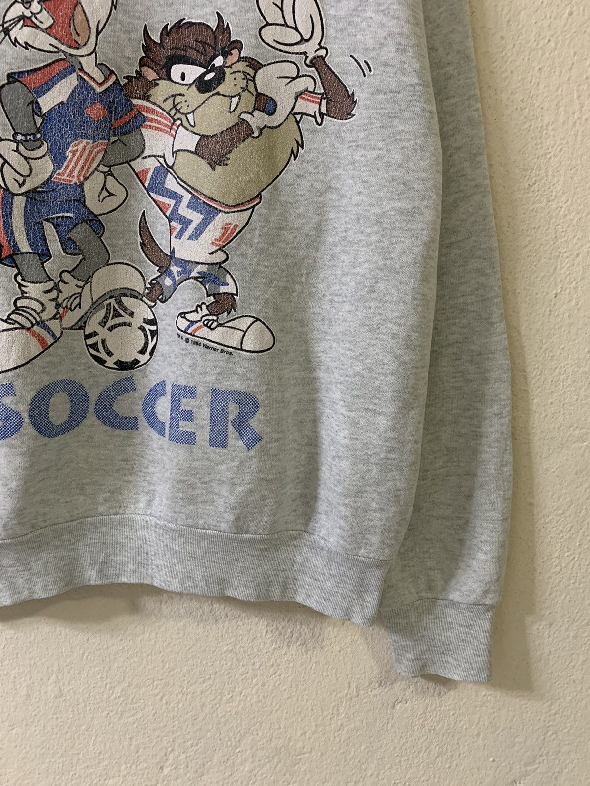 Vintage Vintage Warner Bros Looney Tunes TM 1994 Sweatshirt Size US M / EU 48-50 / 2 - 2 Thumbnail
