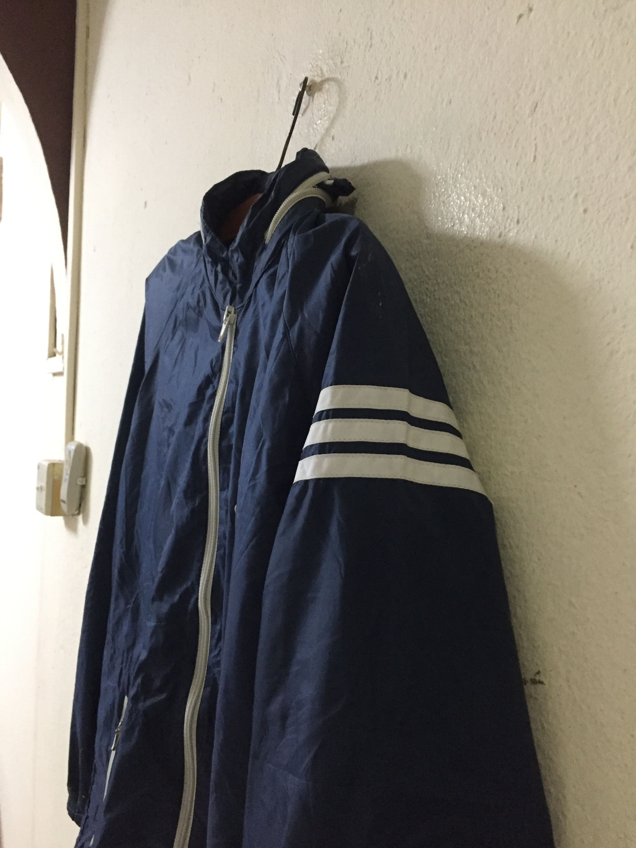Adidas Vintage Adidas Windbreaker Jacket Size US M / EU 48-50 / 2 - 5 Thumbnail