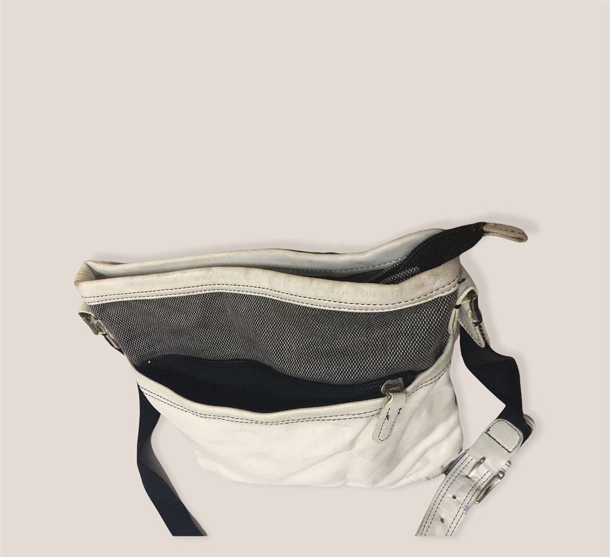 Designer × agnes b. AgnesB Voyage Sling Bag Crossbody Streetwear Size ONE SIZE - 12 Thumbnail