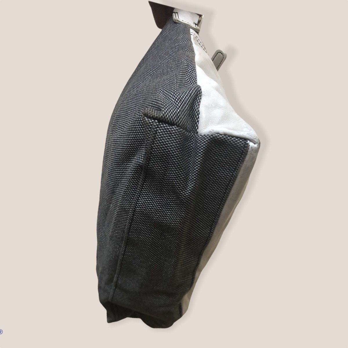 Designer × agnes b. AgnesB Voyage Sling Bag Crossbody Streetwear Size ONE SIZE - 10 Thumbnail