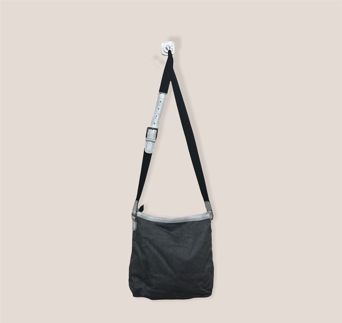 Designer × agnes b. AgnesB Voyage Sling Bag Crossbody Streetwear Size ONE SIZE - 5 Thumbnail
