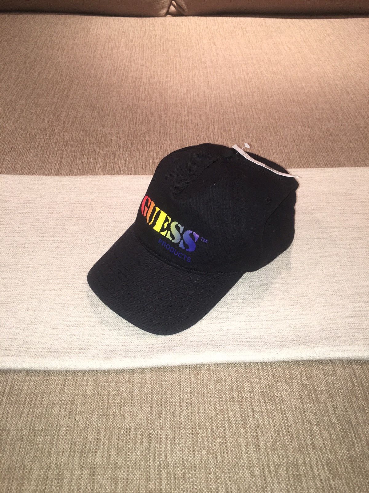 Guess Guess Cap Size ONE SIZE - 3 Thumbnail