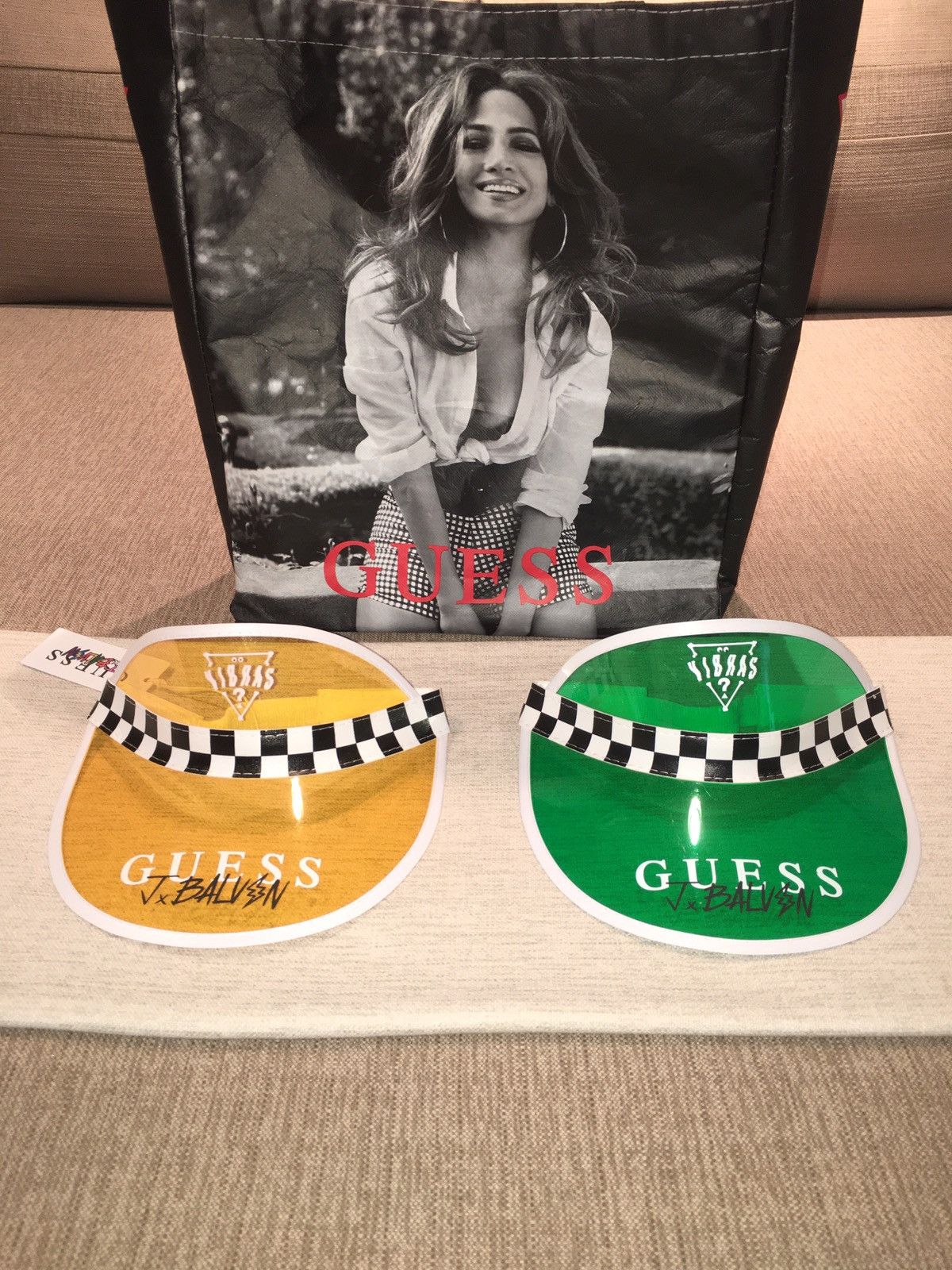 Guess Guess x J Balvin Vibras Exclusive Visor Size ONE SIZE - 1 Thumbnail