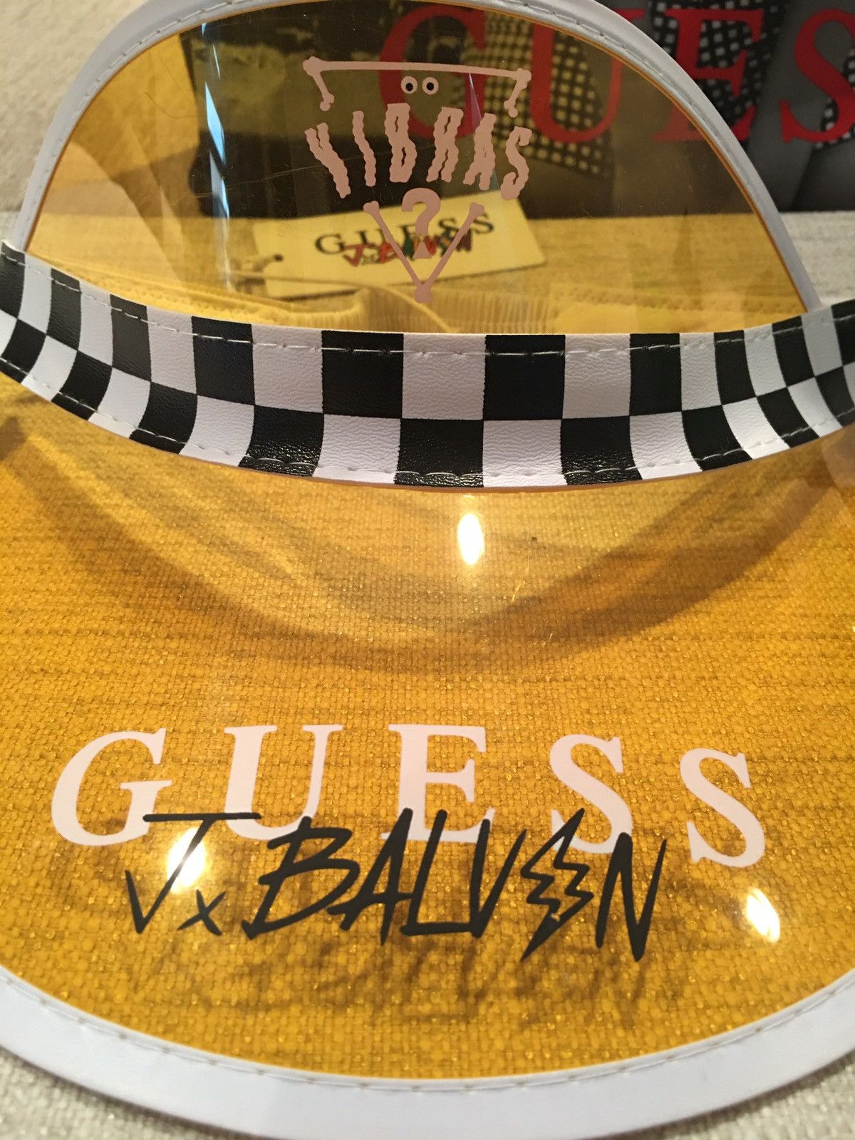 Guess Guess x J Balvin Vibras Exclusive Visor Size ONE SIZE - 6 Thumbnail