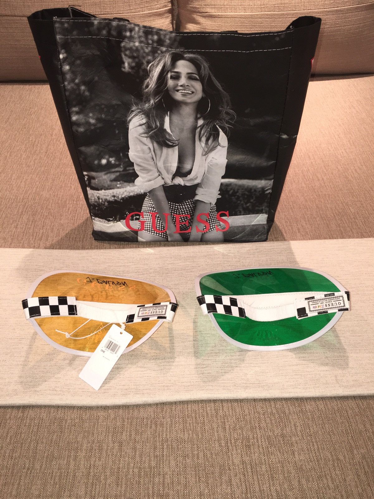 Guess Guess x J Balvin Vibras Exclusive Visor Size ONE SIZE - 3 Thumbnail
