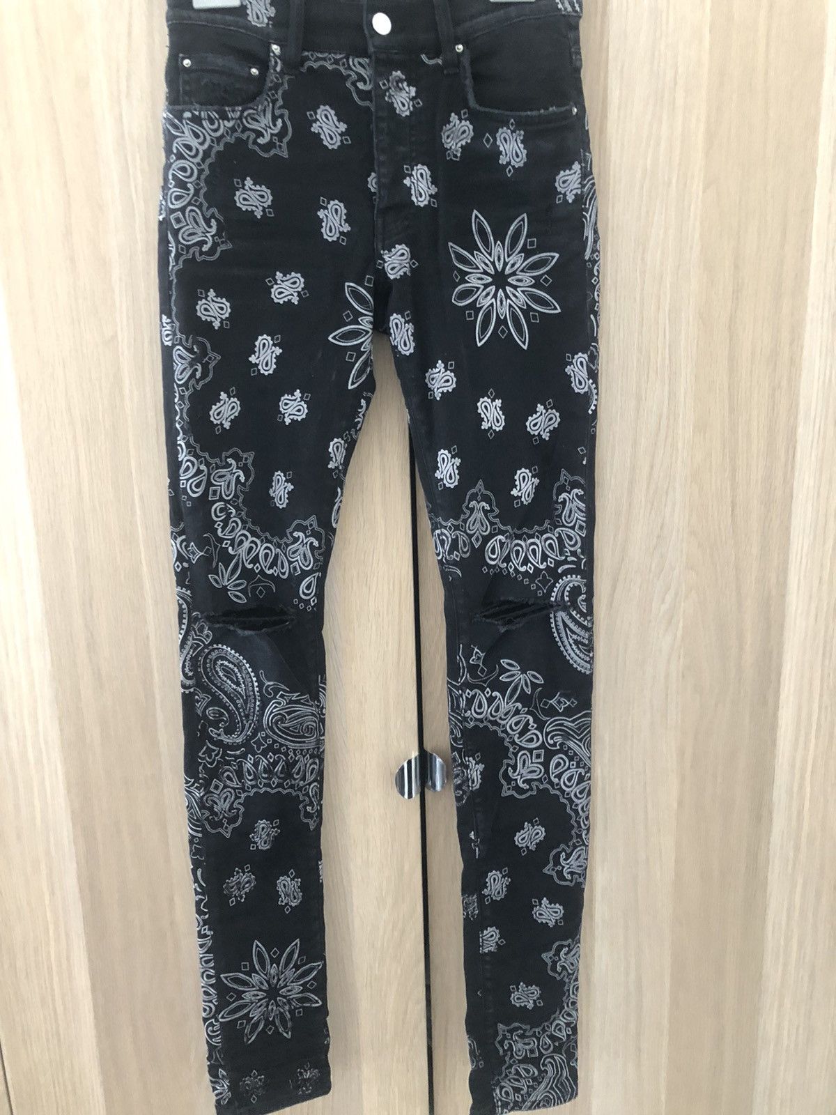 Amiri Amiri Bandana Skinny Jeans Size US 29 - 1 Thumbnail