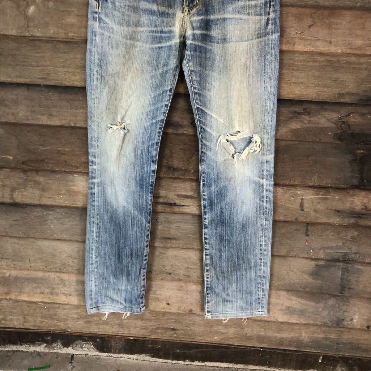 Japanese Brand Original Basic uniqlo japan distressed Denim Pants #4540 Size US 32 / EU 48 - 3 Thumbnail